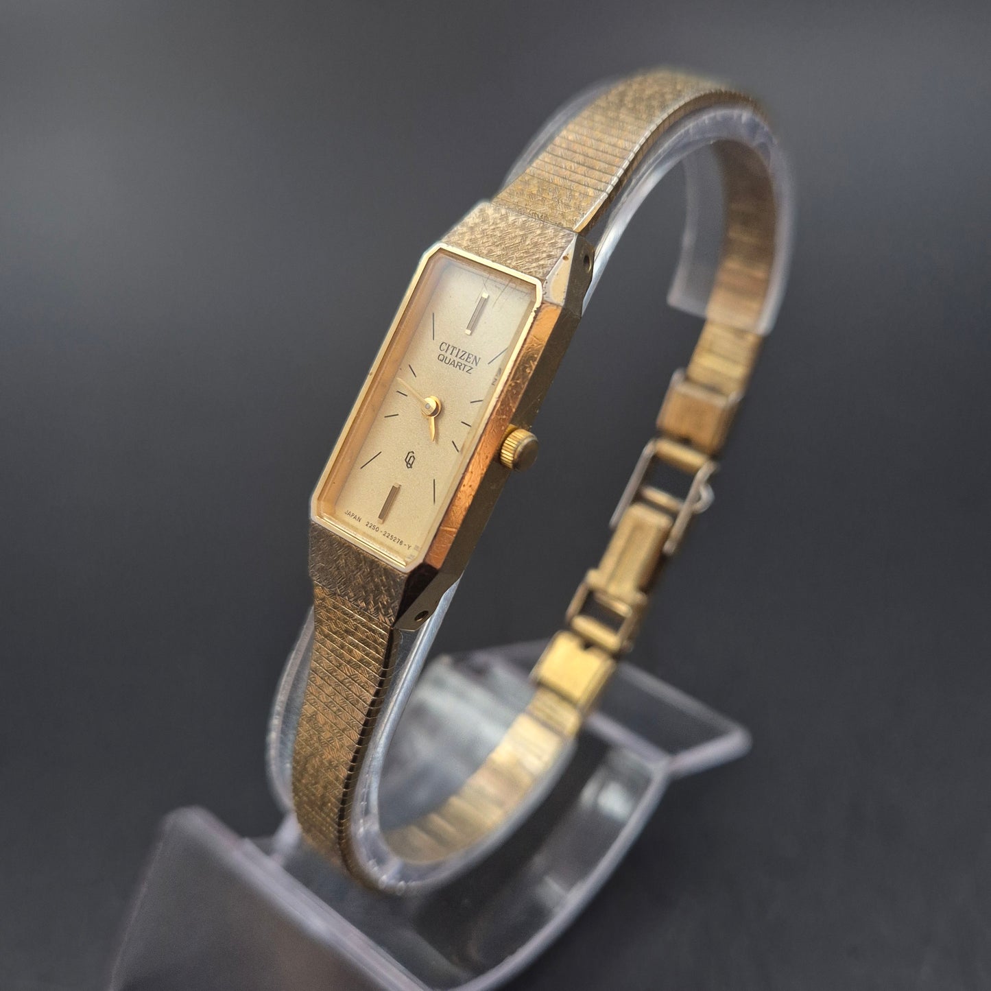 Vintage Citizen Damen Uhr – Elegantes Goldton, Rechteckiges Design