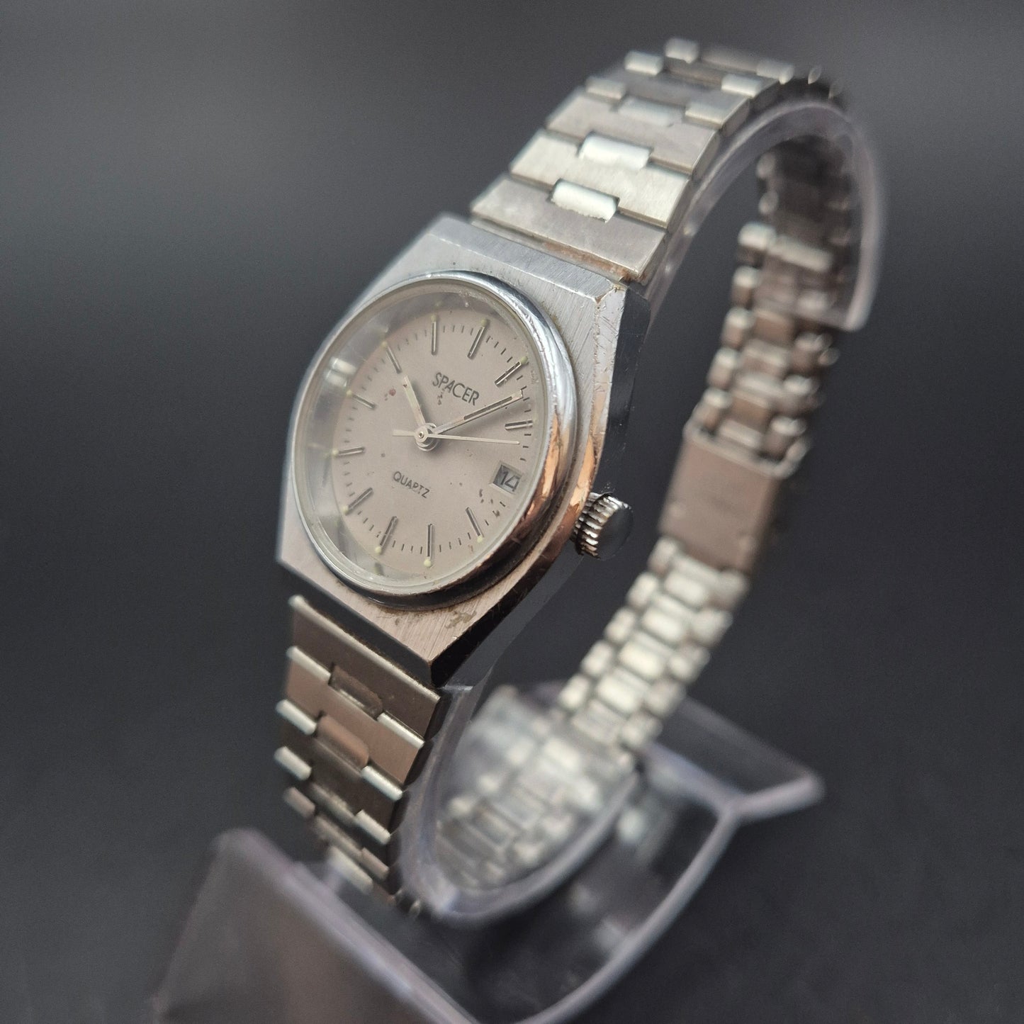 Klassische Spacer Damen Uhr – Silberfarben mit Datum