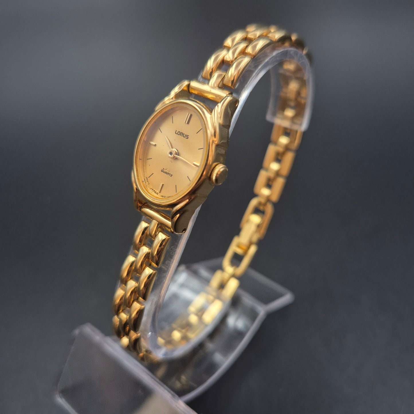 Elegante Lorus Damen Uhr – Klassisches Goldton-Design