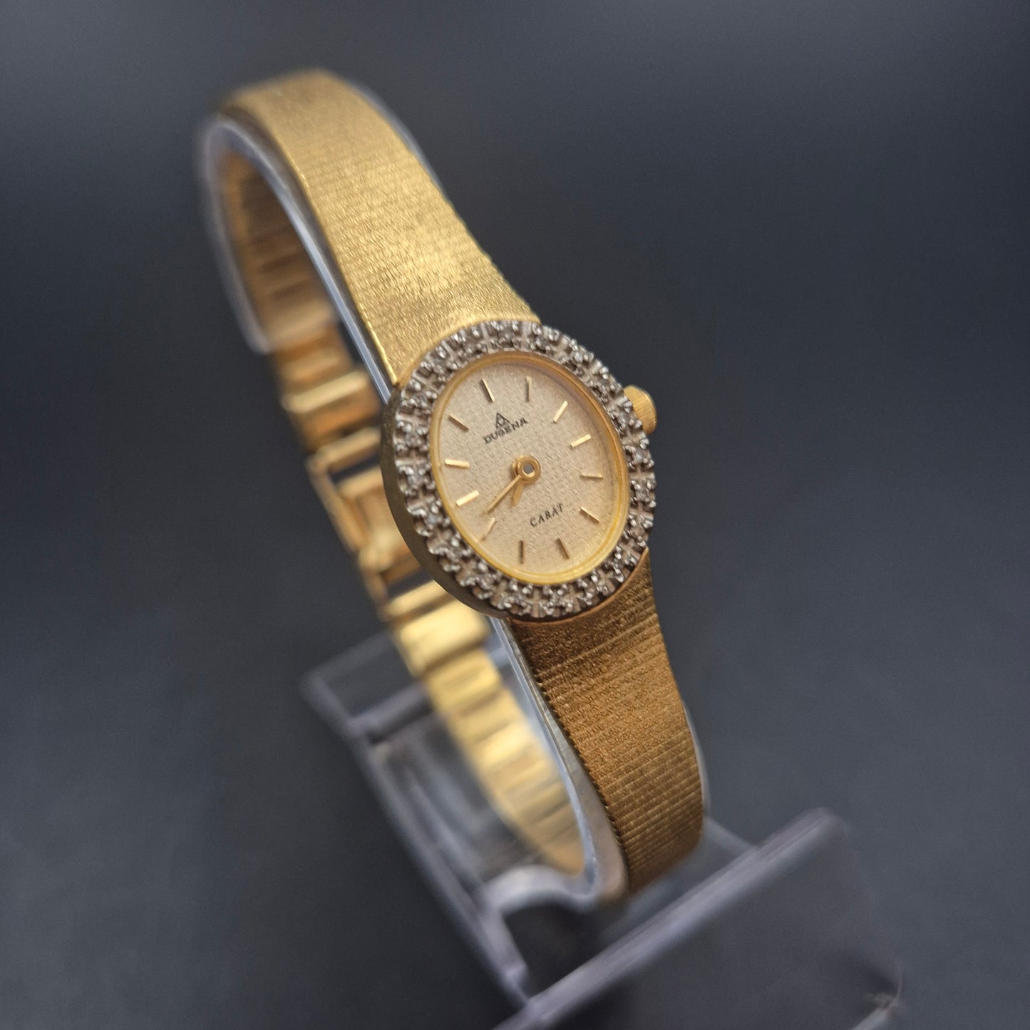 Elegante Dugena Damen Uhr – Goldton mit funkelndem Zierkranz