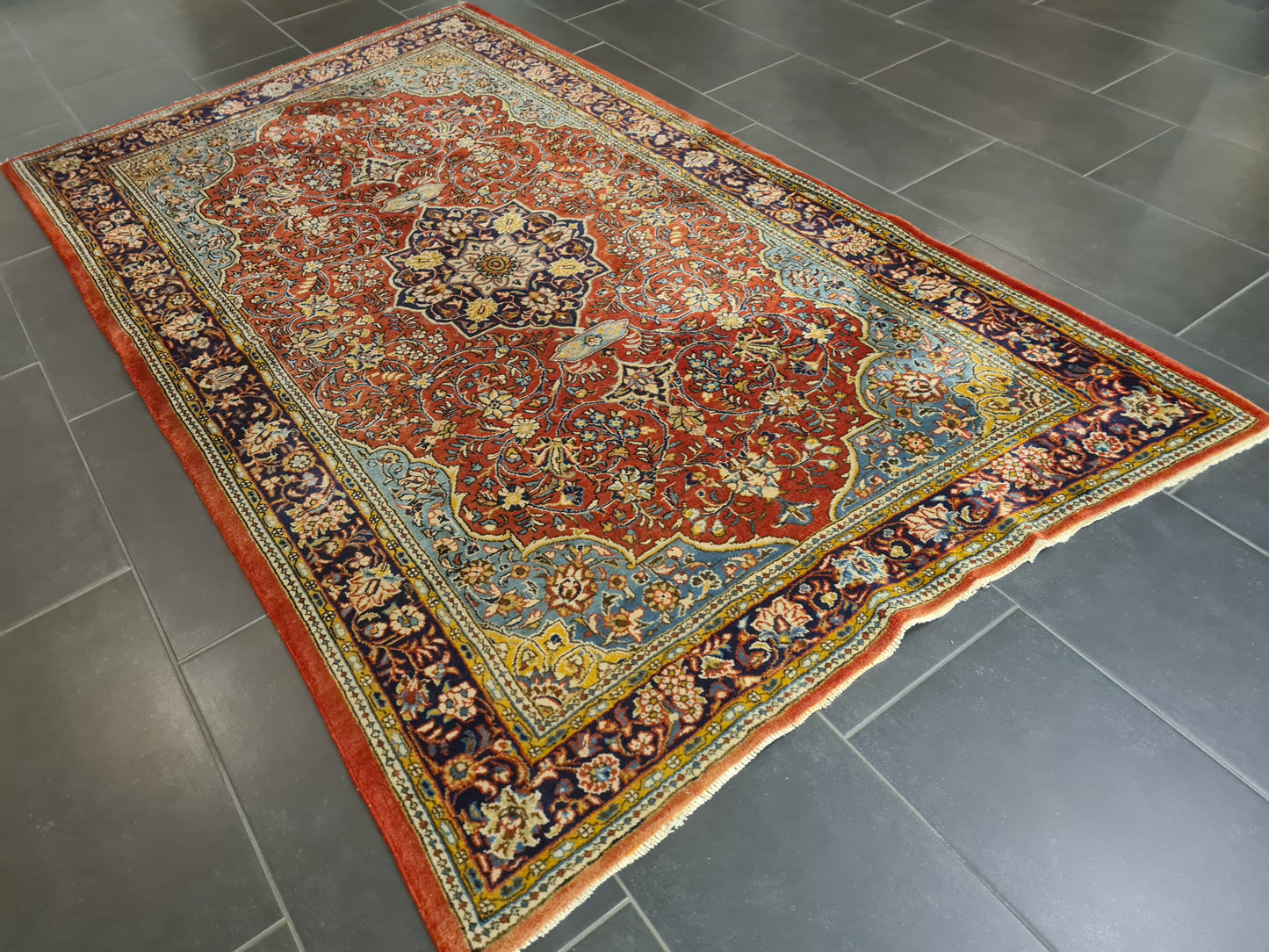 Perserteppich Orientteppich Handgeknüpfter Teppich Täbris 225x130cm