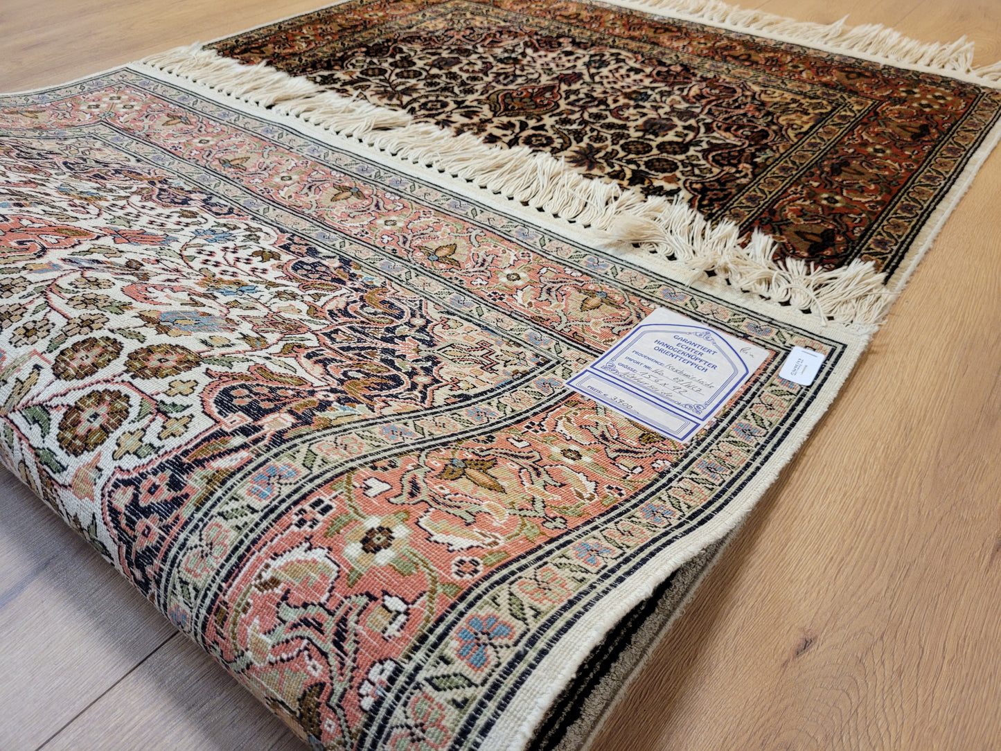 Ghom Teppich Seide feine Knüpfung florales Medaillon