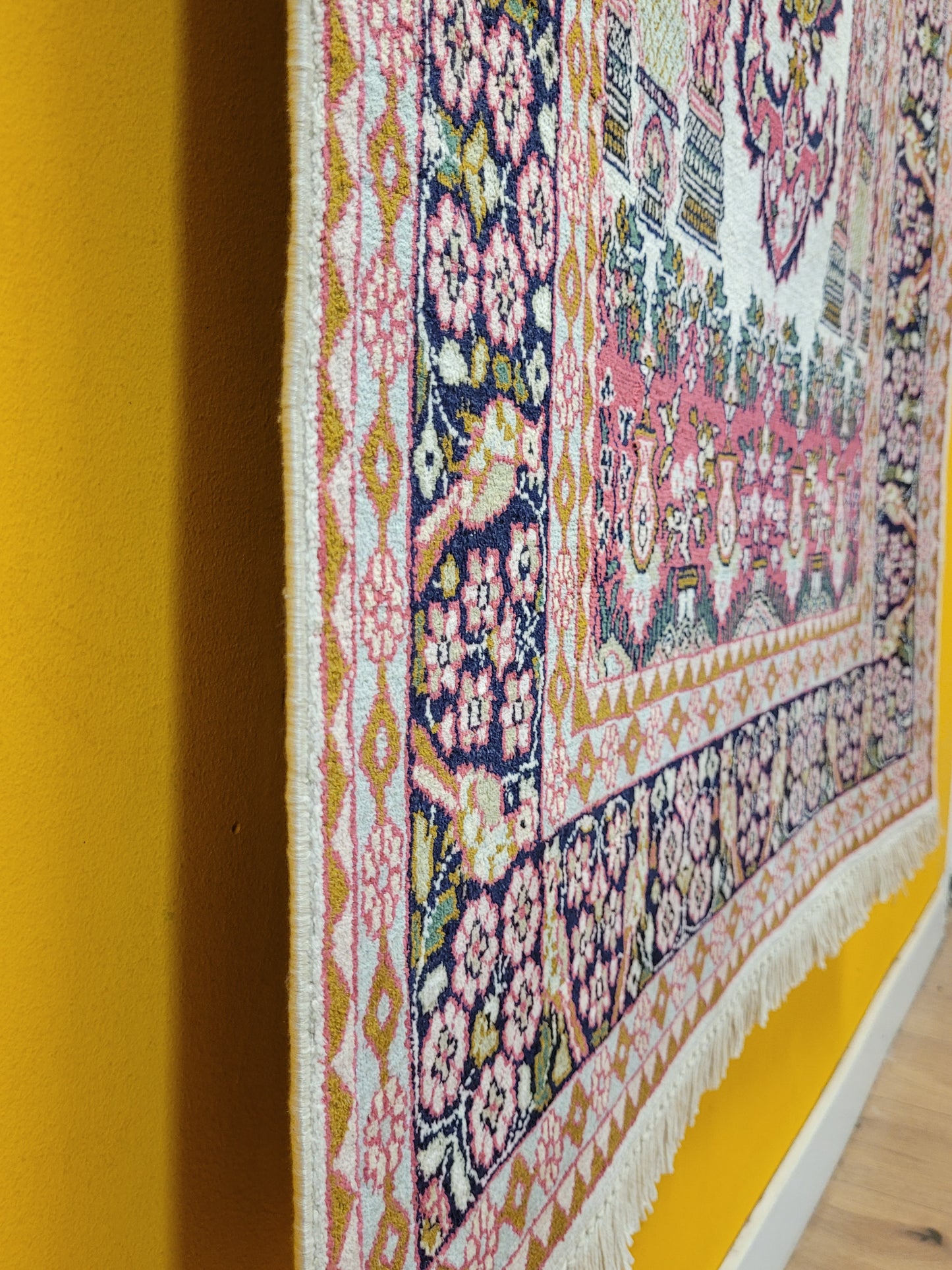 Ghom Teppich Seide feine Knüpfung figürliche Darstellung