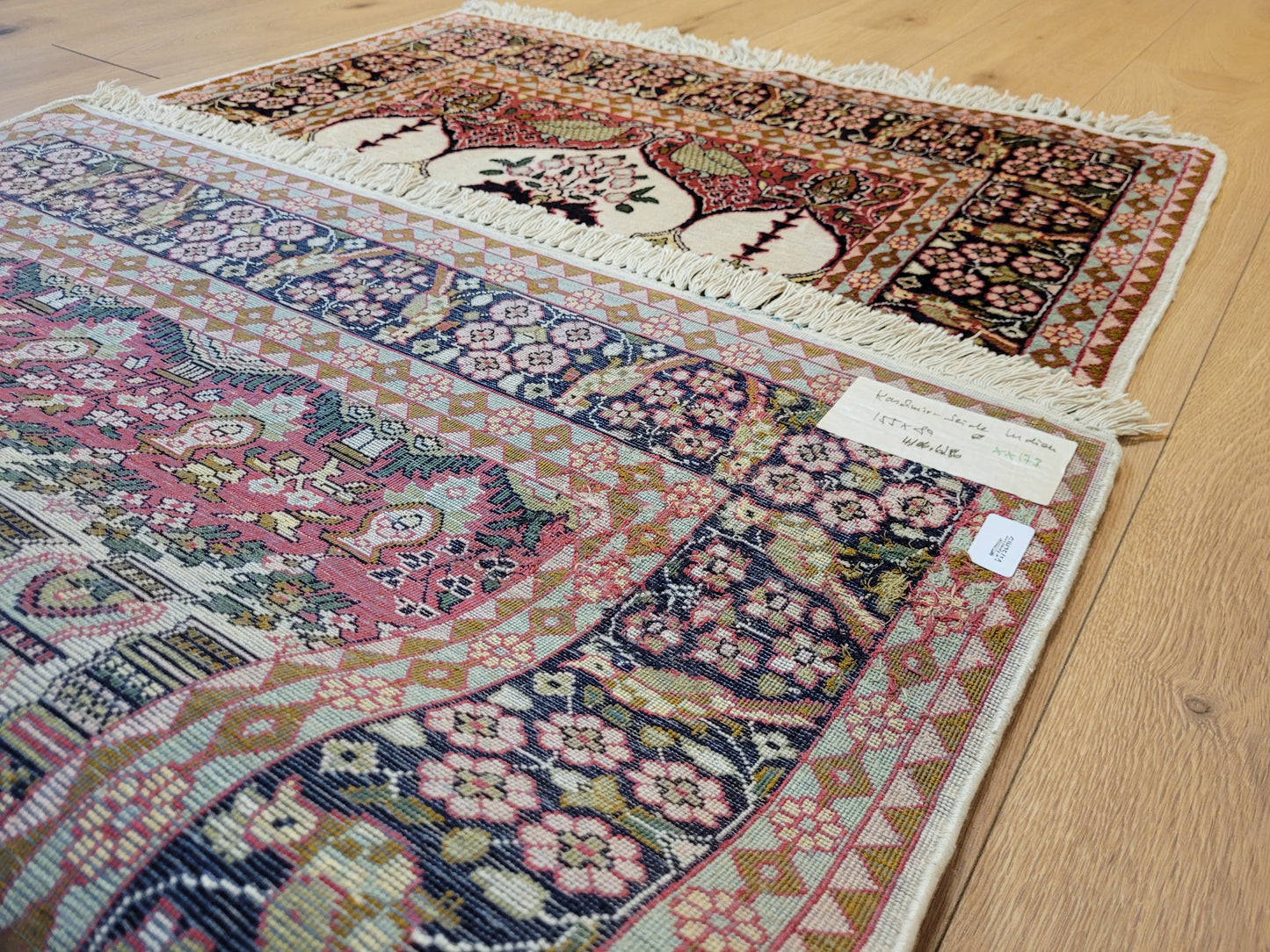 Ghom Teppich Seide feine Knüpfung figürliche Darstellung