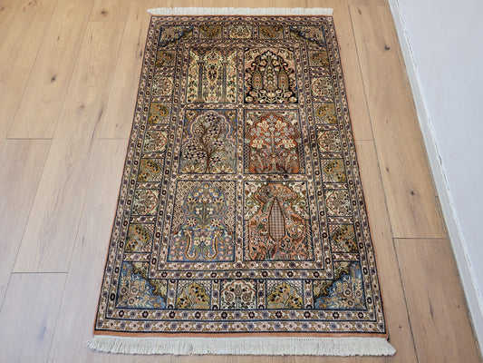 Ghom Teppich Seide feine Knüpfung Gartenmotiv