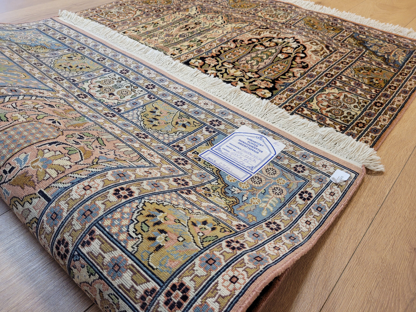 Ghom Teppich Seide feine Knüpfung Gartenmotiv