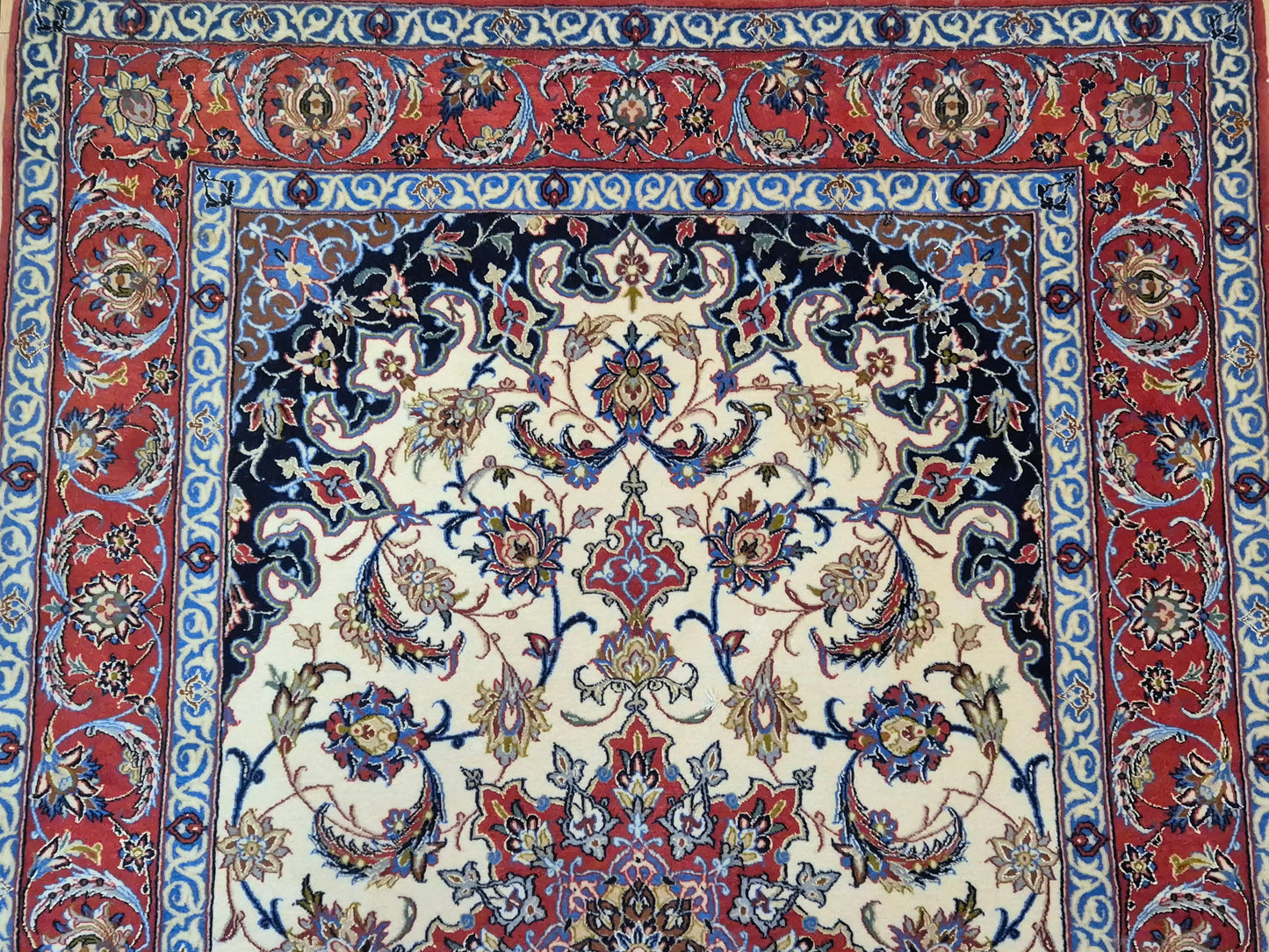 Isfahan Teppich Korkwolle mit Seide Medaillon fein