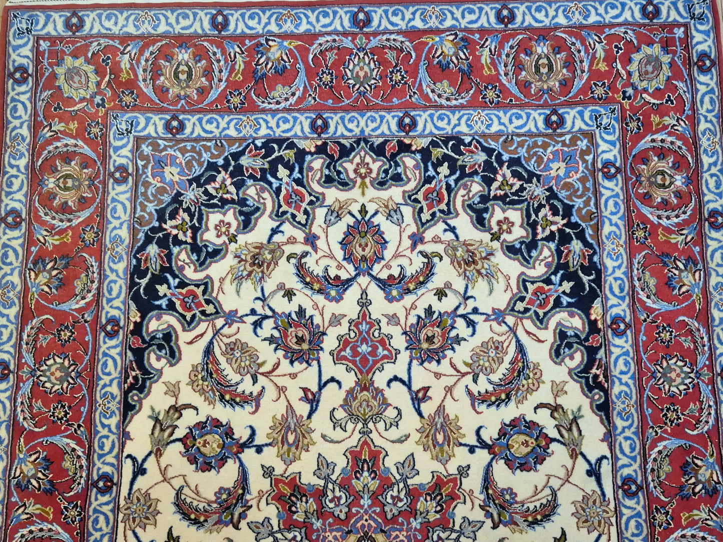 Isfahan Teppich Korkwolle mit Seide Medaillon fein