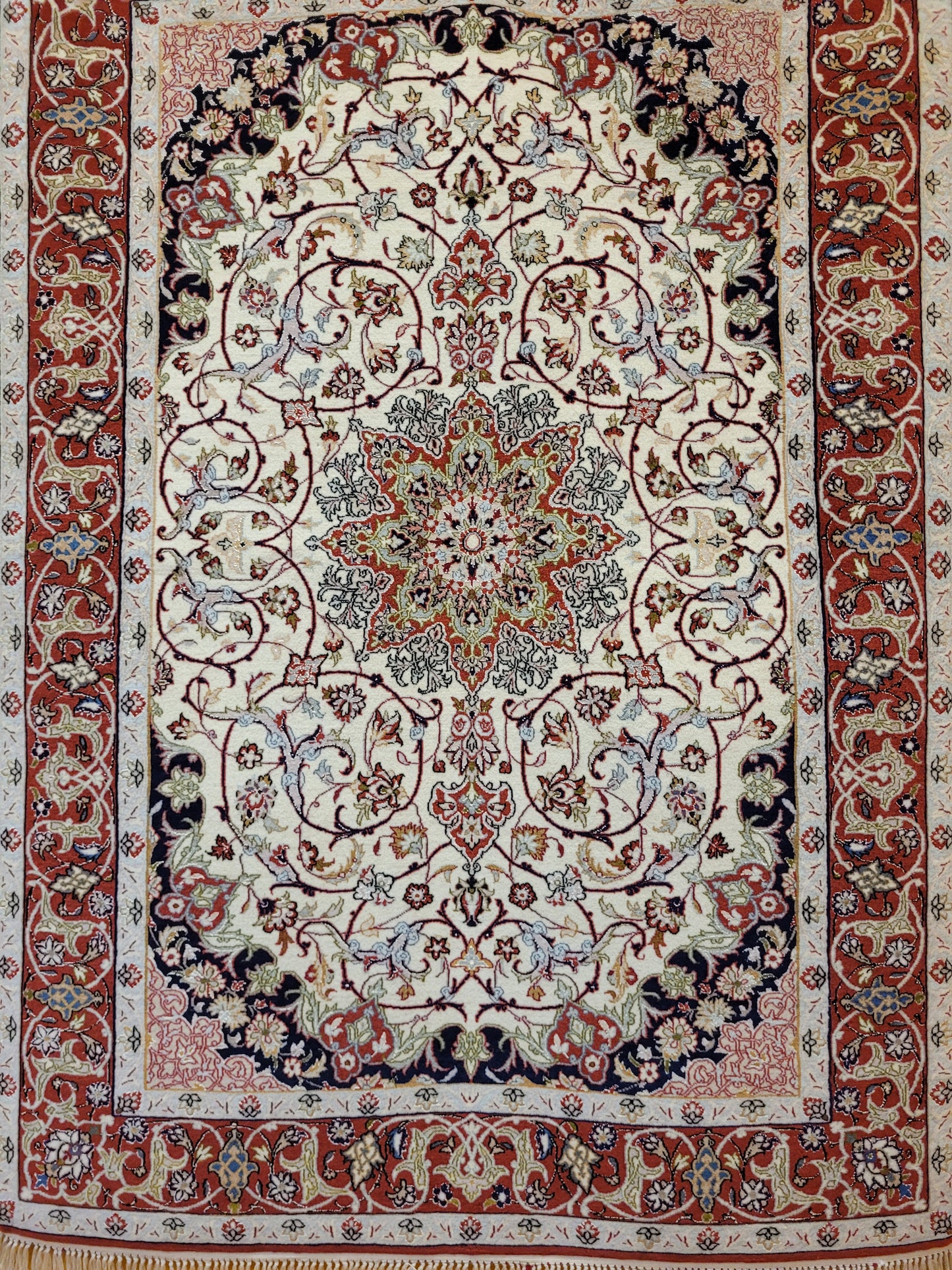 Isfahan Teppich Korkwolle Seide fein handgeknüpft