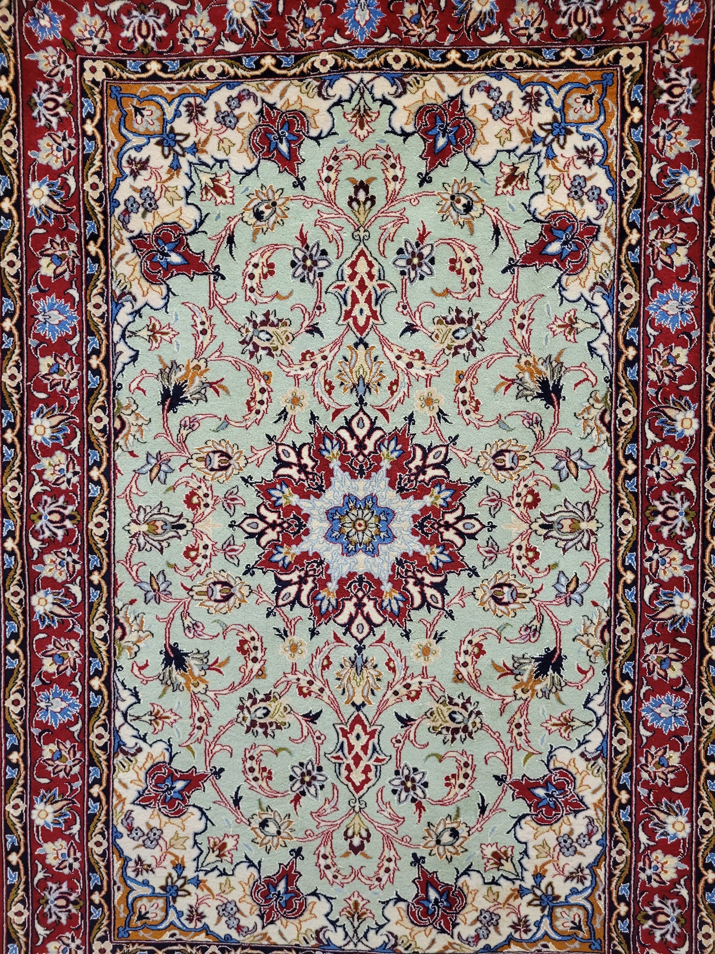 Isfahan Teppich Korkwolle Seide fein handgeknüpft