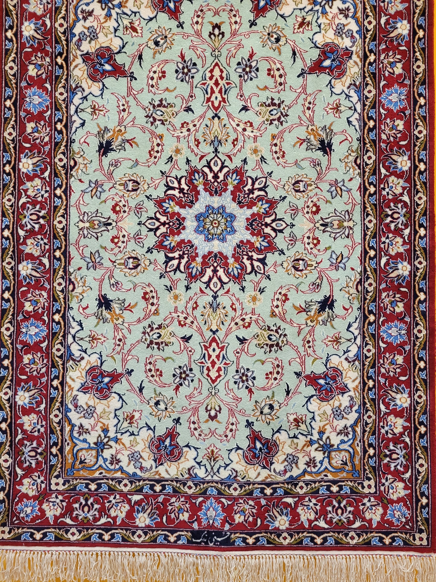 Isfahan Teppich Korkwolle Seide fein handgeknüpft