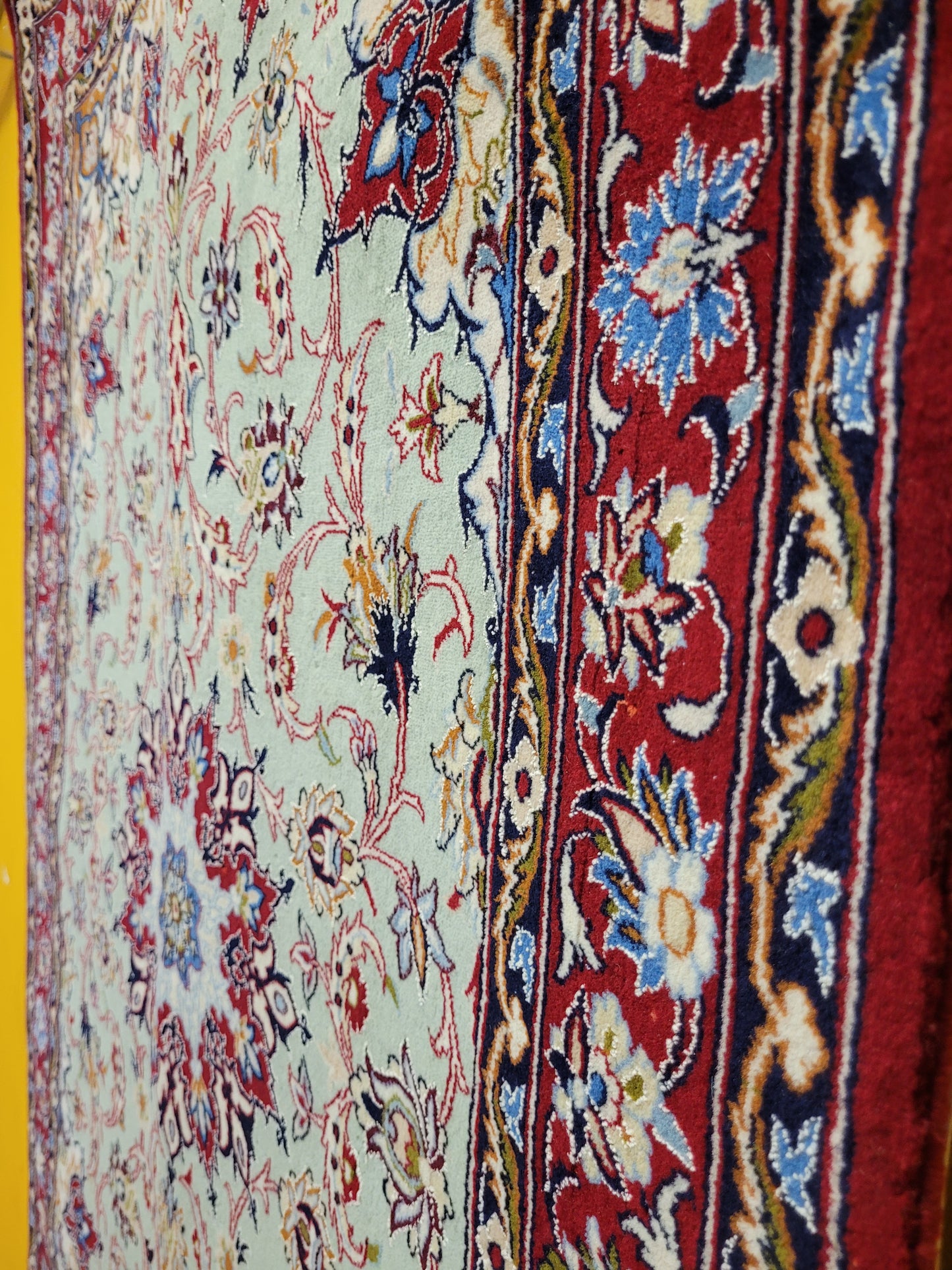 Isfahan Teppich Korkwolle Seide fein handgeknüpft