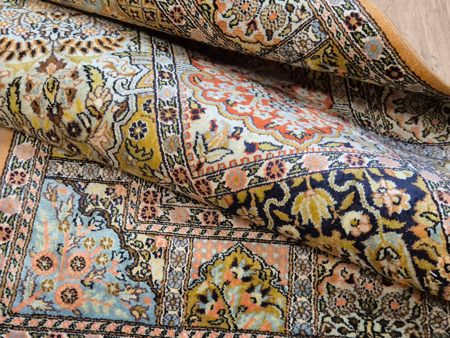 Kaschmir Seidenteppich Gebetsteppich Naturseide fein