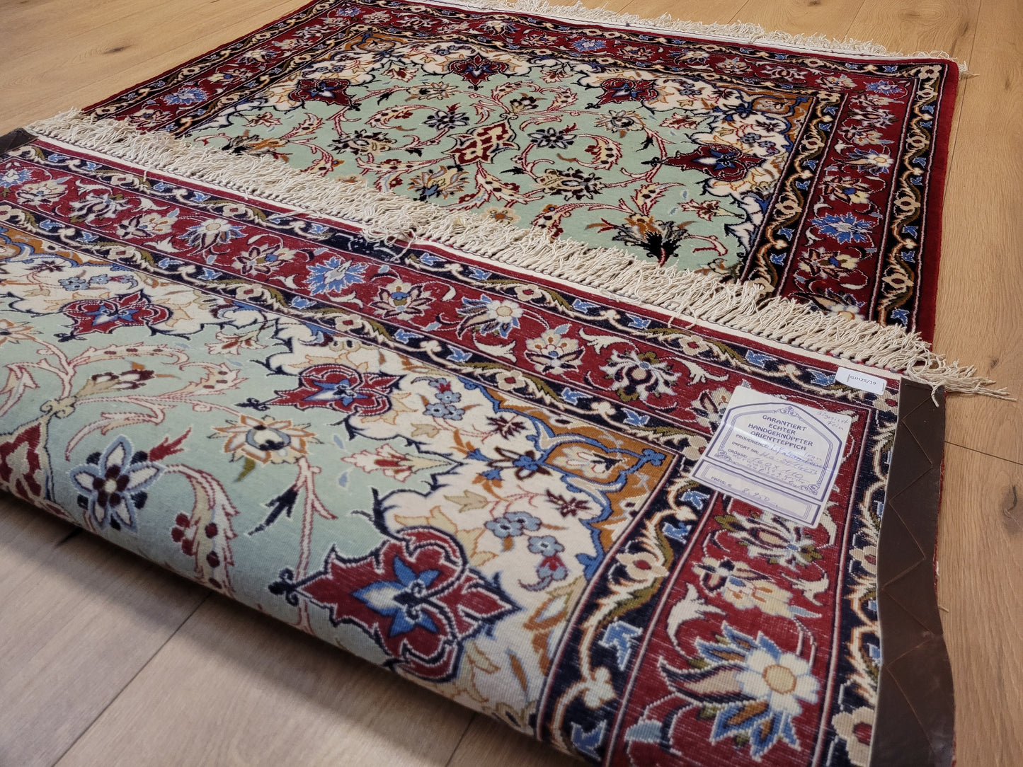 Isfahan Teppich Korkwolle Seide fein handgeknüpft