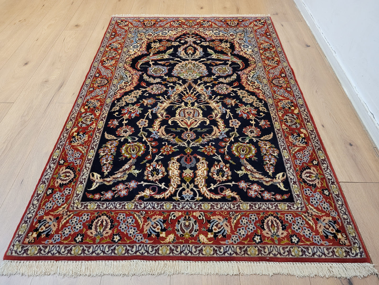 Isfahan Teppich Korkwolle Seide fein handgeknüpft 164x106 cm