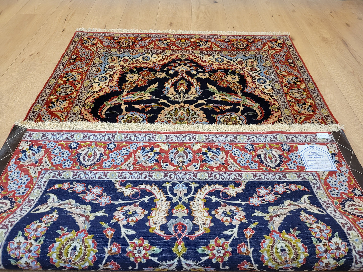 Isfahan Teppich Korkwolle Seide fein handgeknüpft 164x106 cm