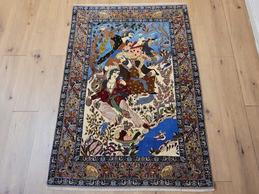 Isfahan Teppich Korkwolle Seide fein handgeknüpft figürlich 156x110 cm