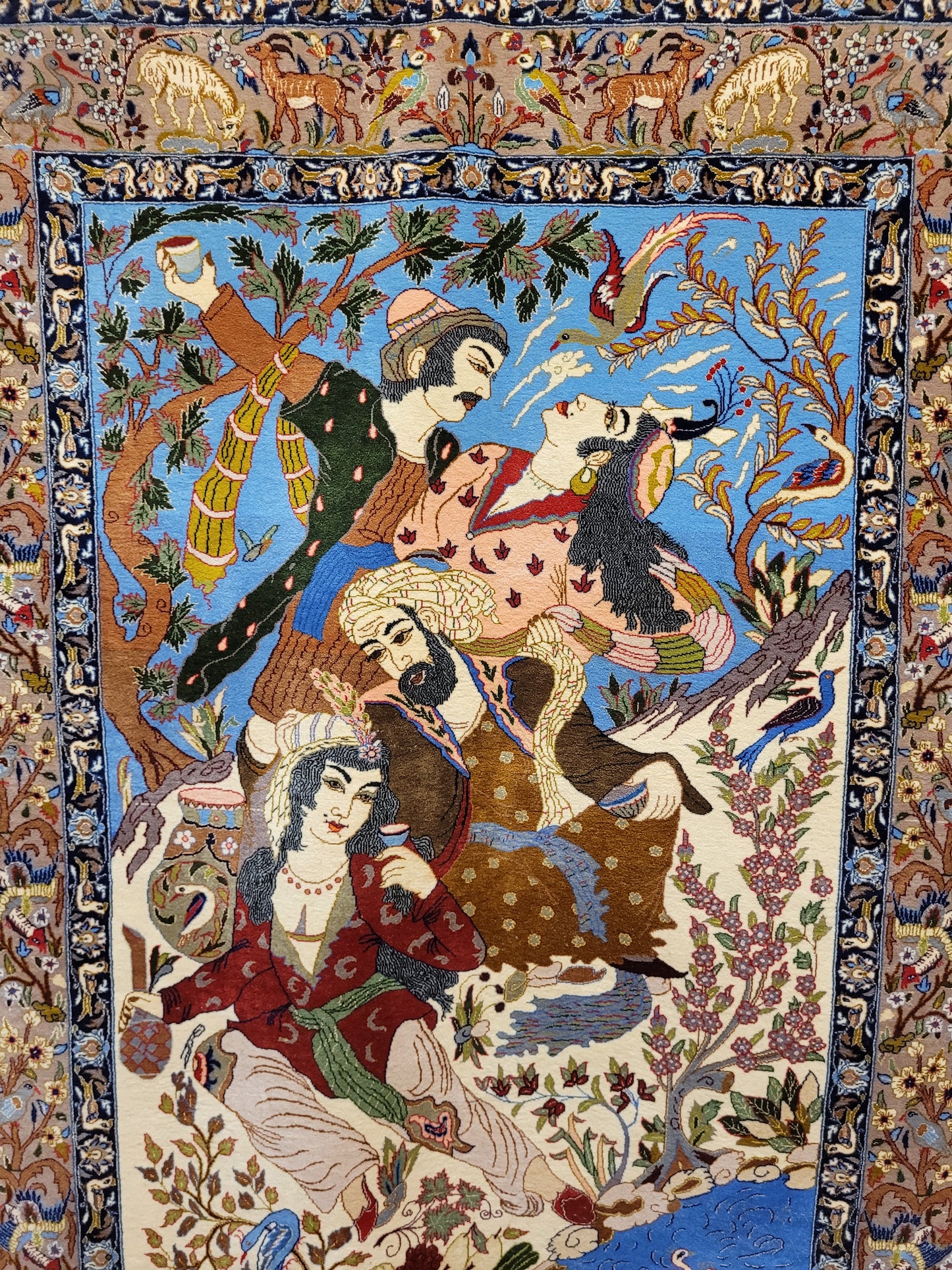 Isfahan Teppich Korkwolle Seide fein handgeknüpft figürlich 156x110 cm