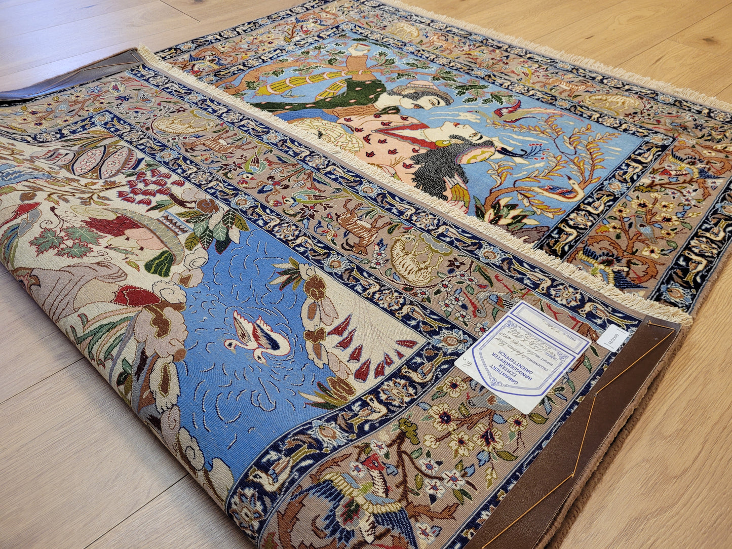 Isfahan Teppich Korkwolle Seide fein handgeknüpft figürlich 156x110 cm