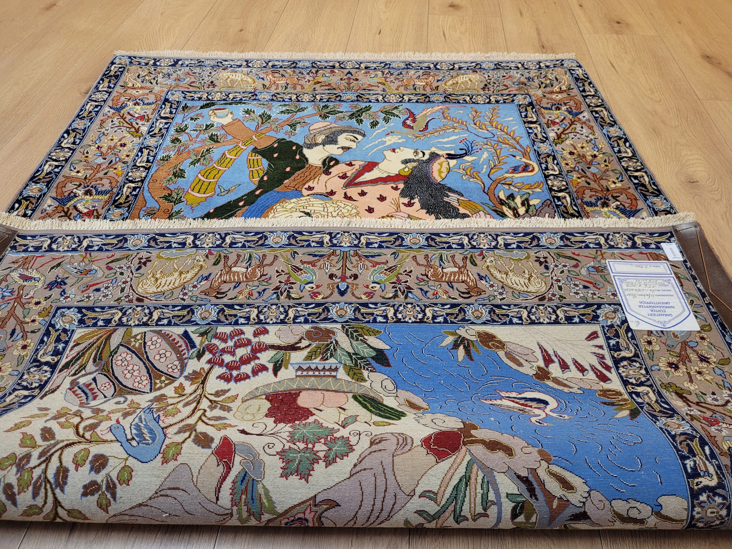 Isfahan Teppich Korkwolle Seide fein handgeknüpft figürlich 156x110 cm