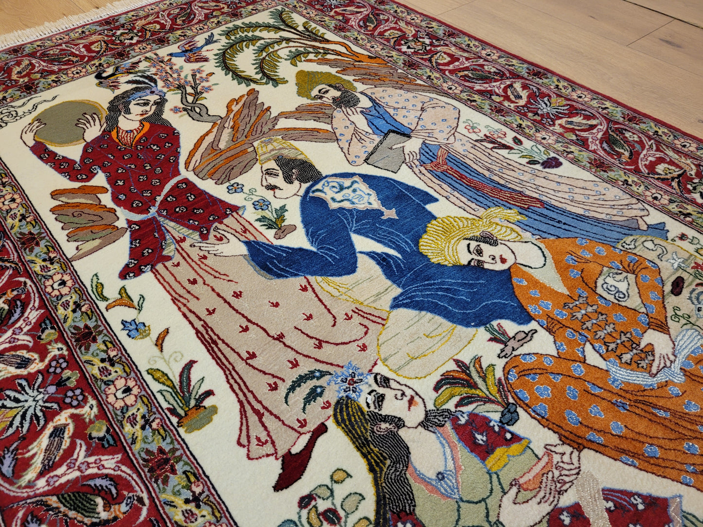 isfahan Bilderteppich Korkwolle Seide fein handgeknüpft