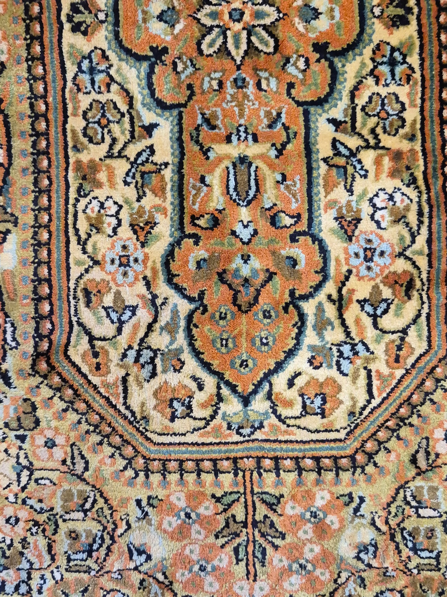 Kaschmir Seidenteppich Naturseide Medaillon fein