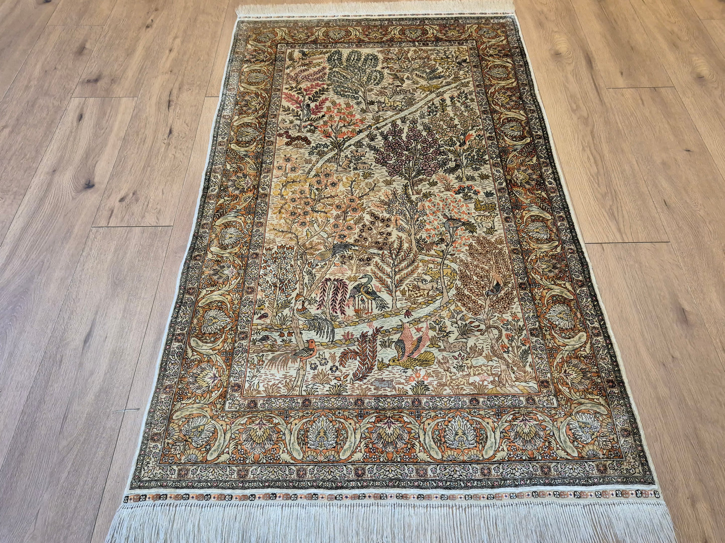 Hereke Seidenteppich Seide auf Seide Jagdszene fein