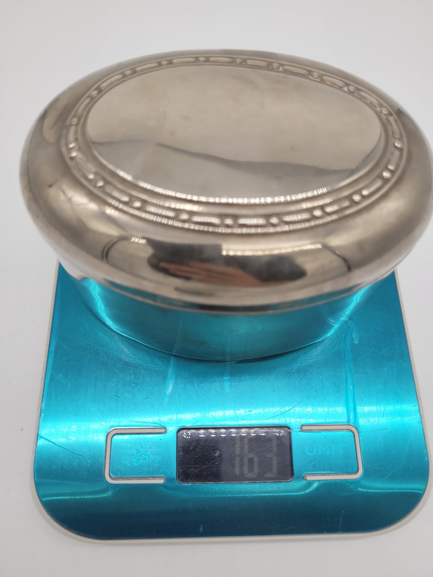 Versilberte Dose Schmuckdose Schmuckschatulle mit Verzierung Silberdose