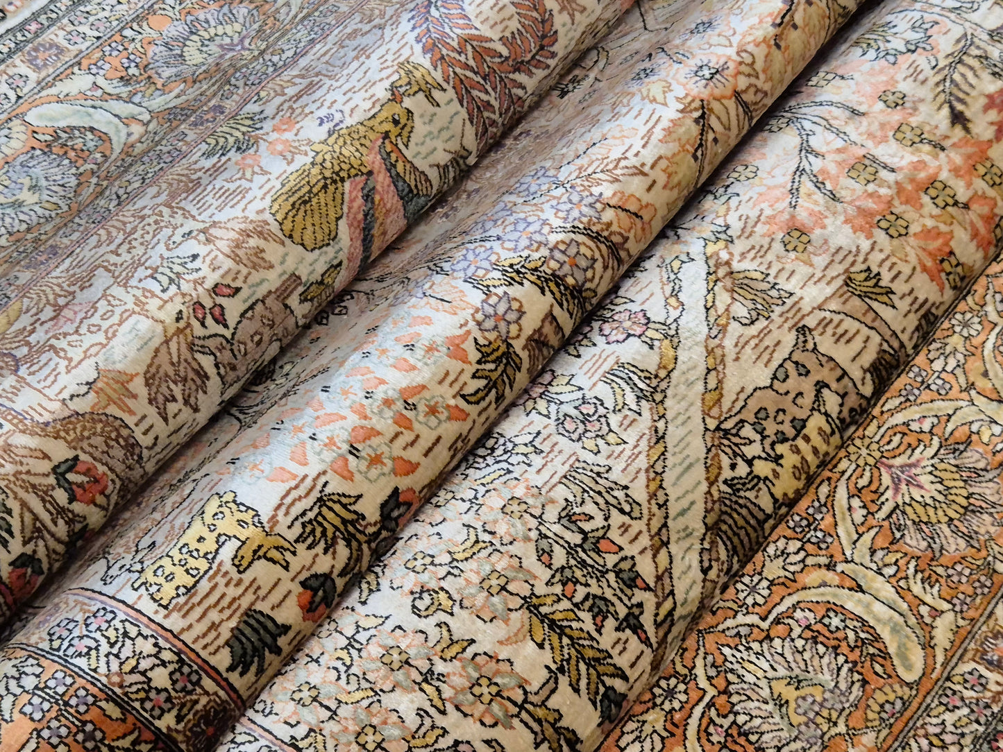 Hereke Seidenteppich Seide auf Seide Jagdszene fein