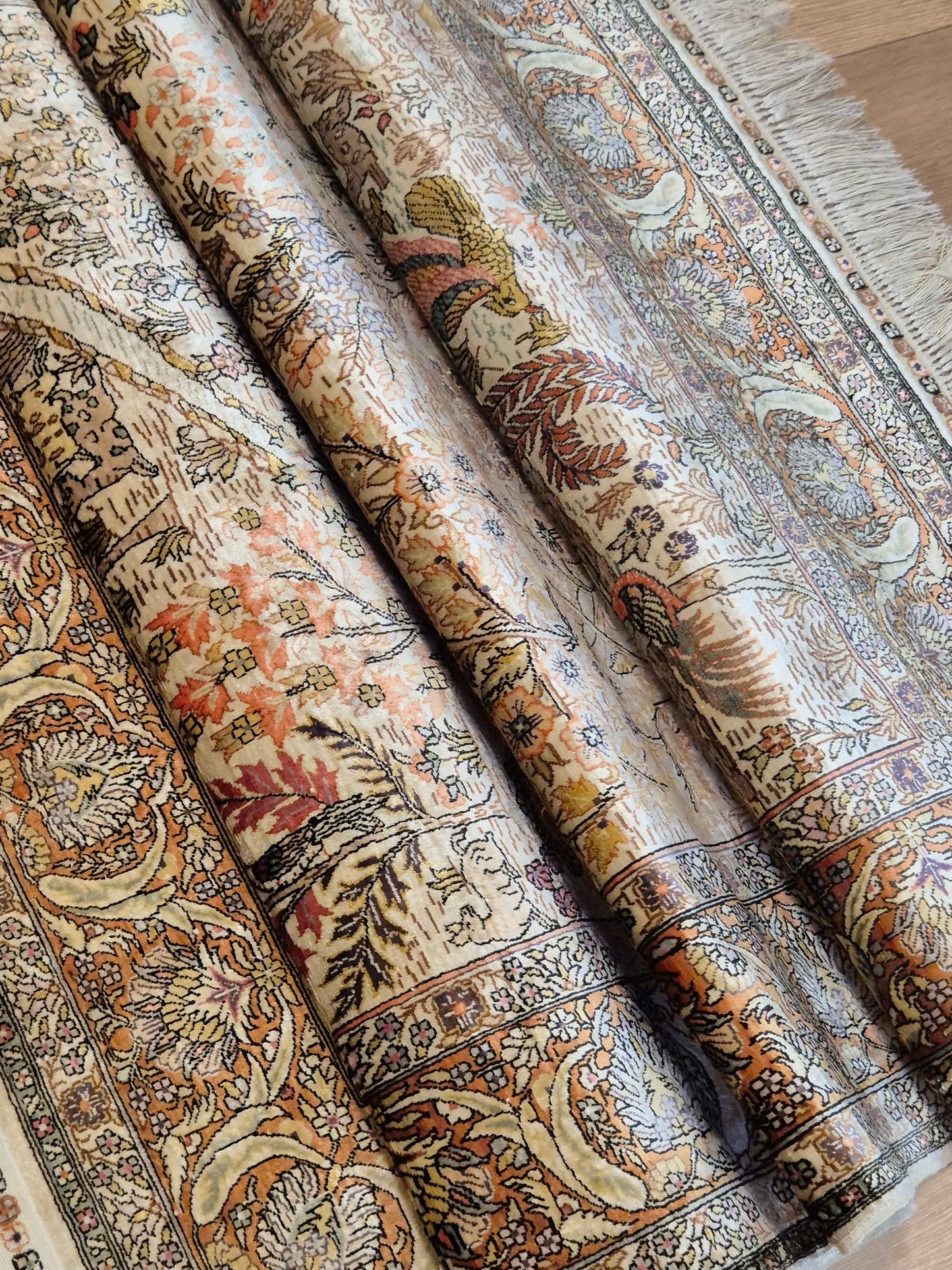 Hereke Seidenteppich Seide auf Seide Jagdszene fein