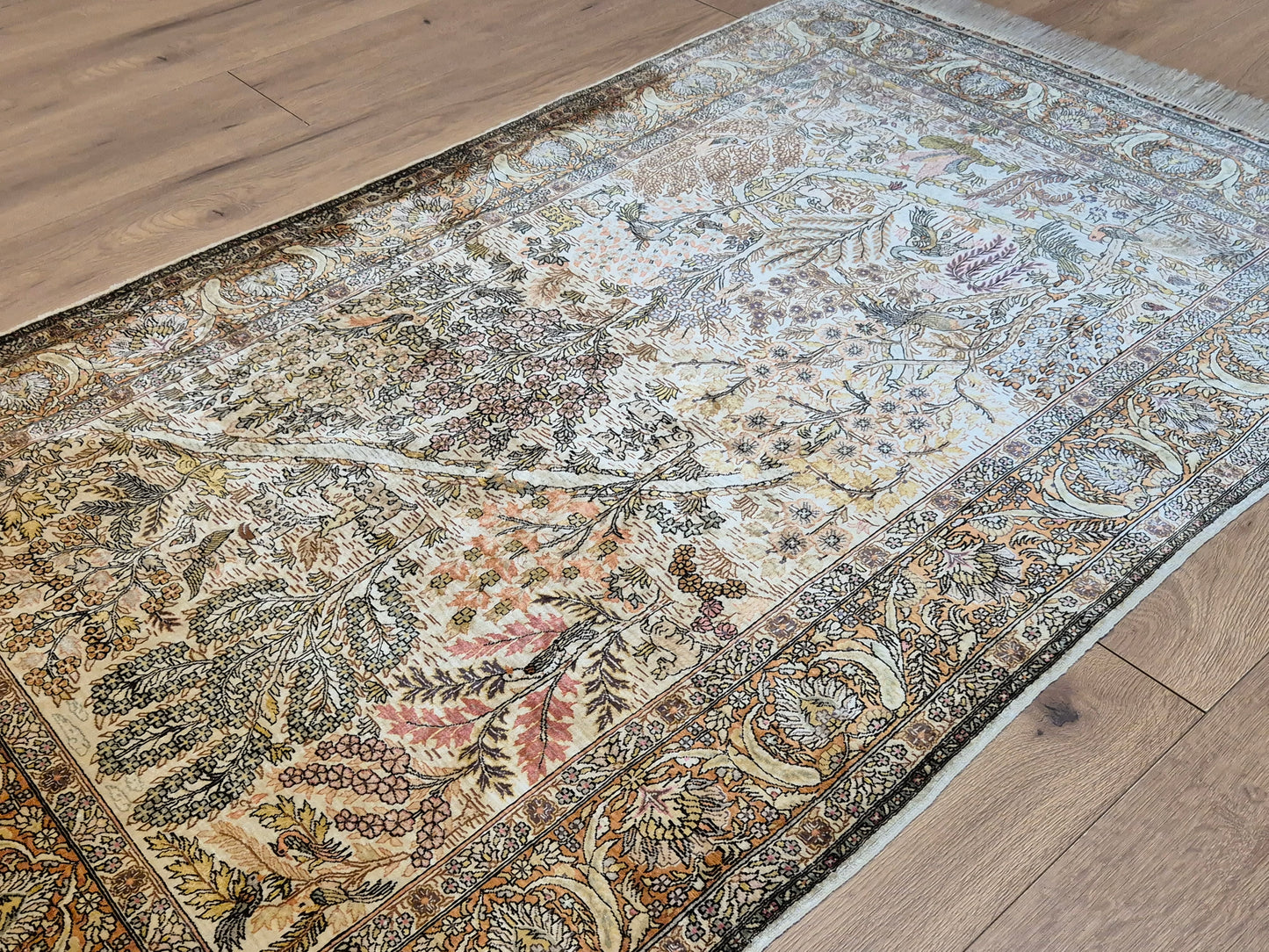 Hereke Seidenteppich Seide auf Seide Jagdszene fein