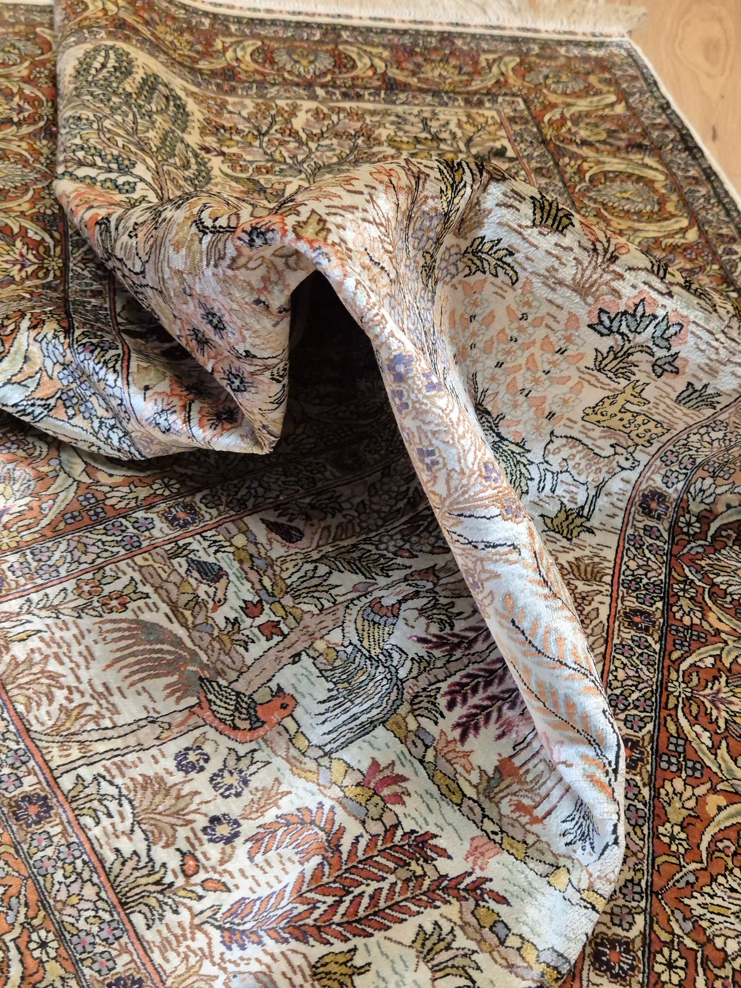 Hereke Seidenteppich Seide auf Seide Jagdszene fein