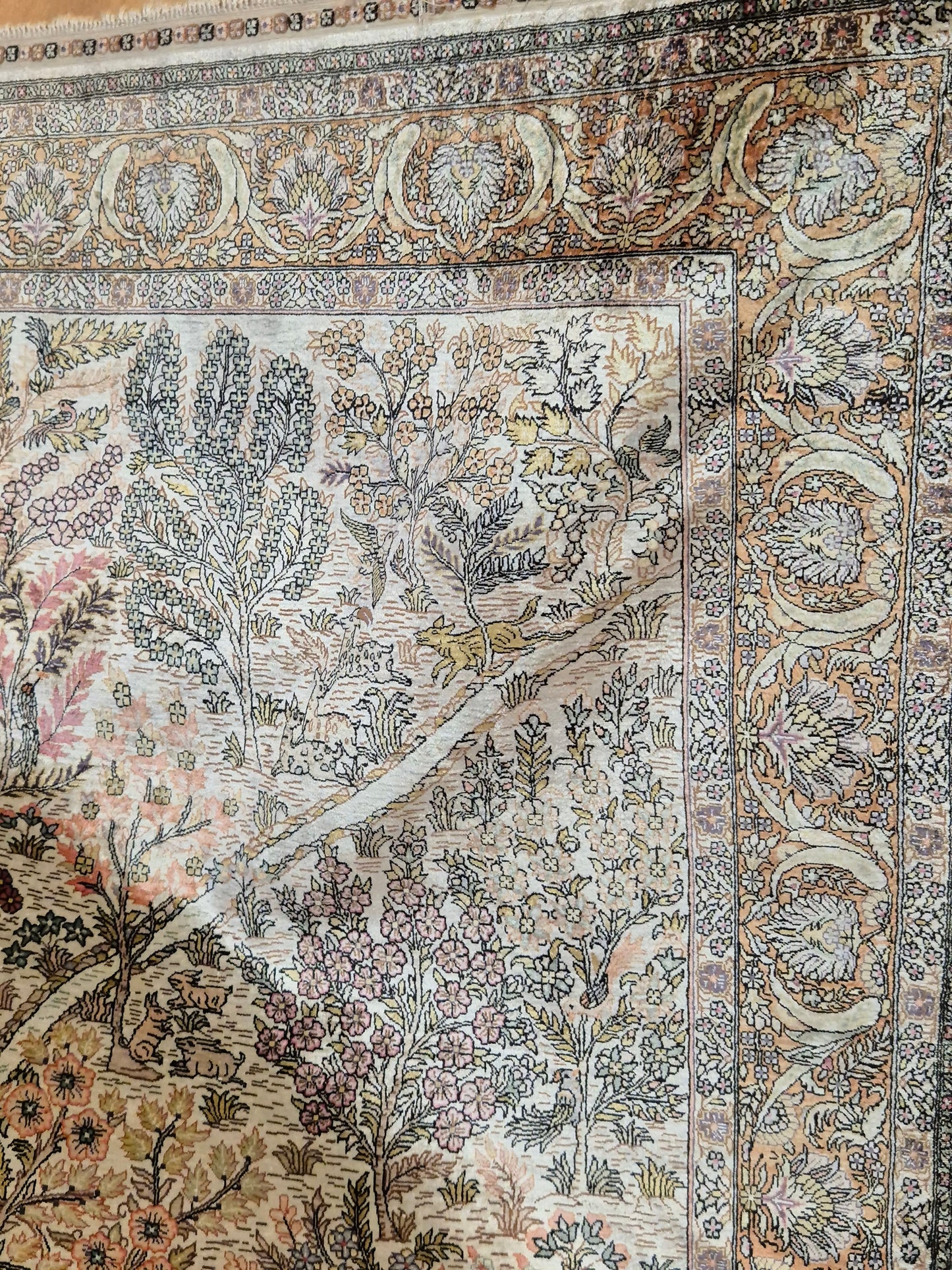 Hereke Seidenteppich Seide auf Seide Jagdszene fein