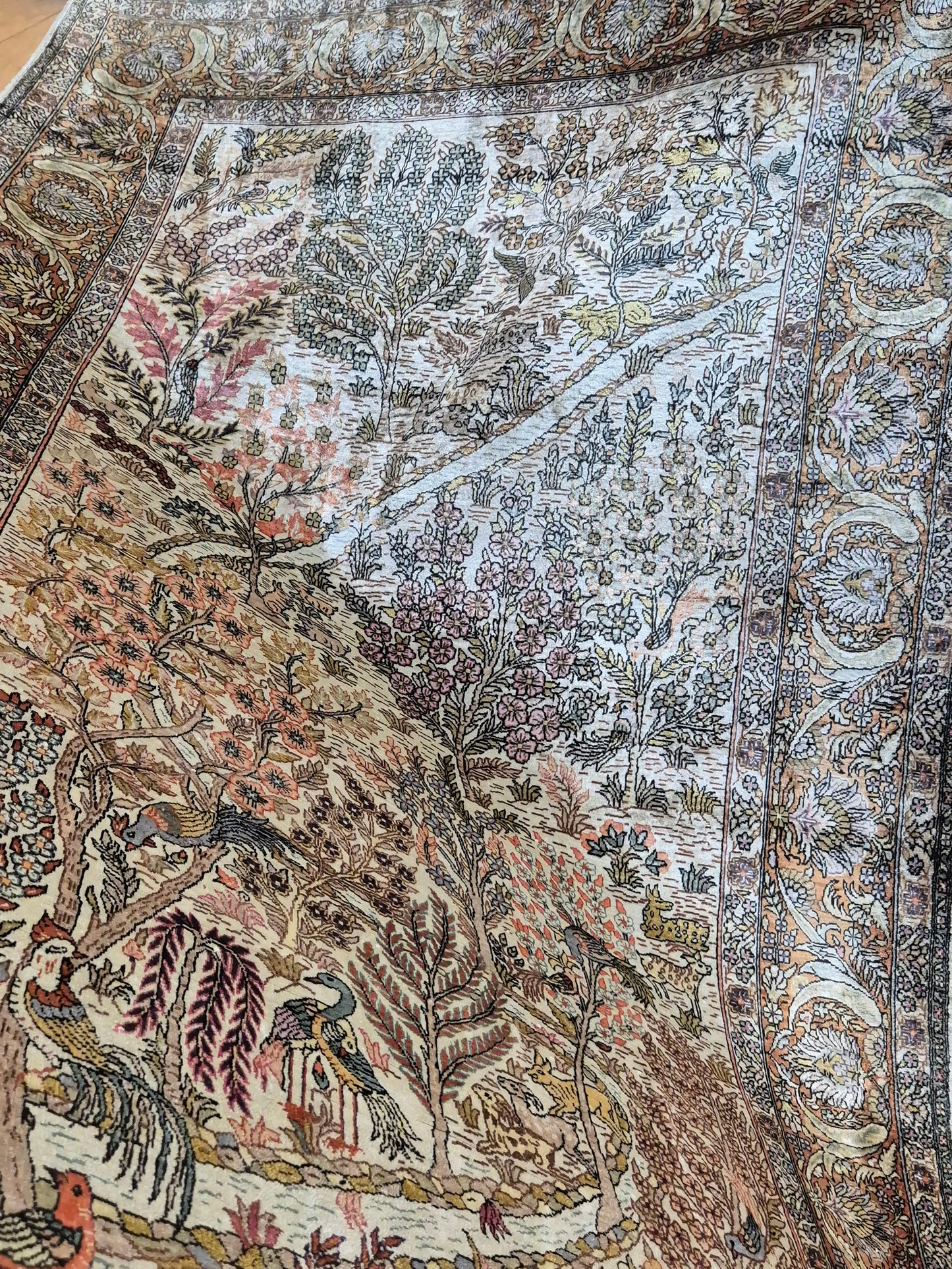 Hereke Seidenteppich Seide auf Seide Jagdszene fein