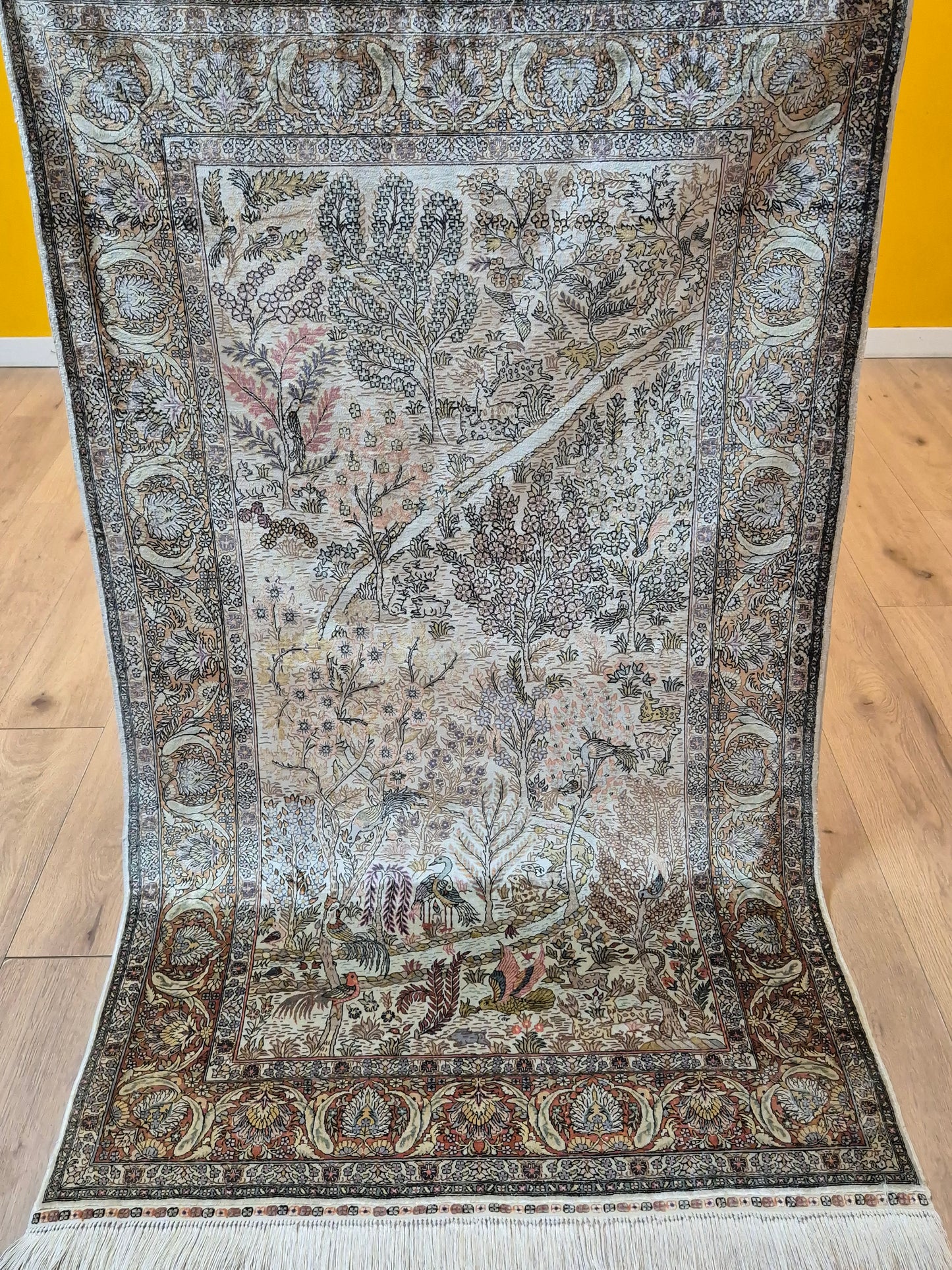 Hereke Seidenteppich Seide auf Seide Jagdszene fein