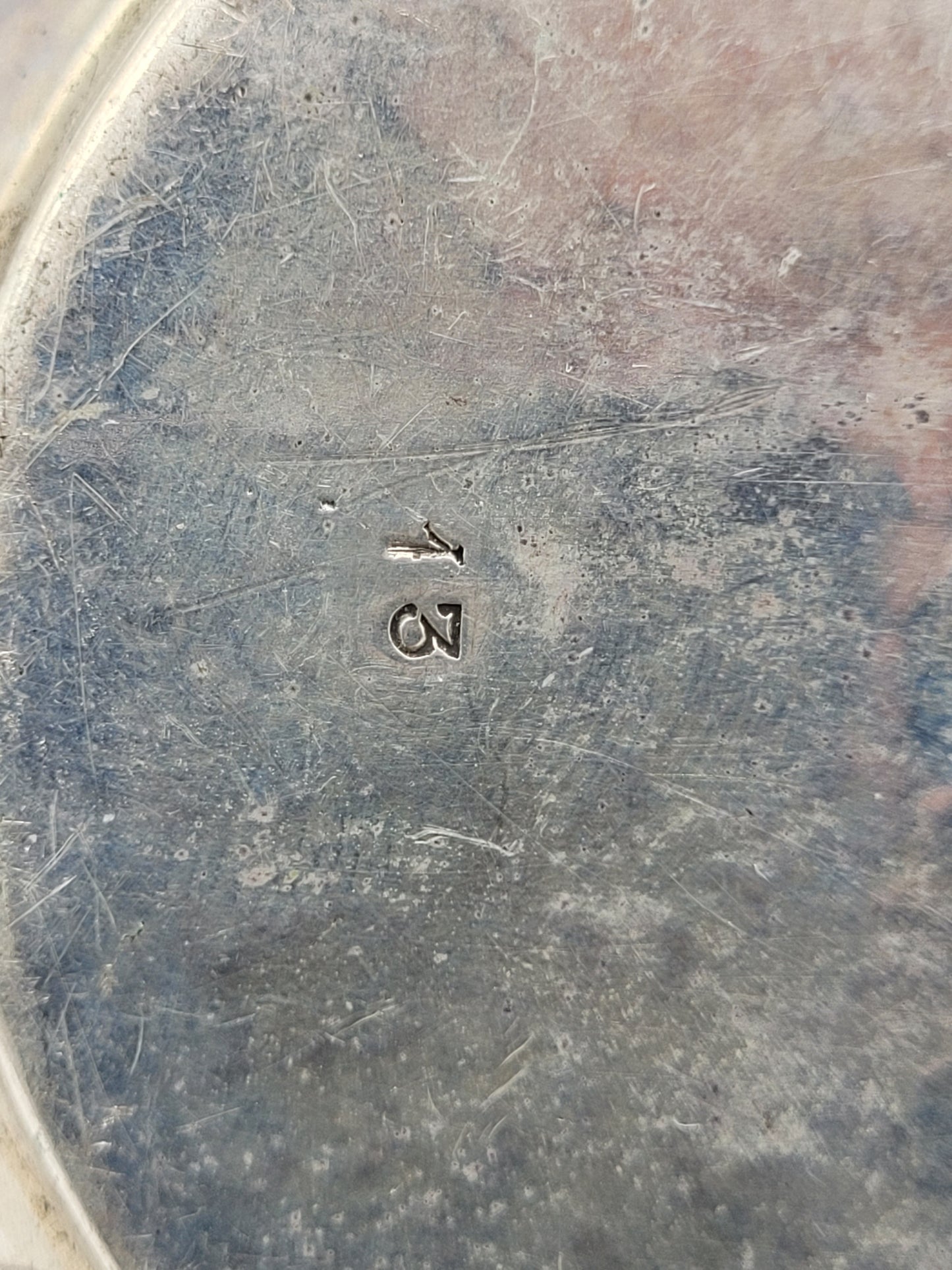 Versilberte Schale Obstschale mit Reliefdekor Obstdekor Dekorativ