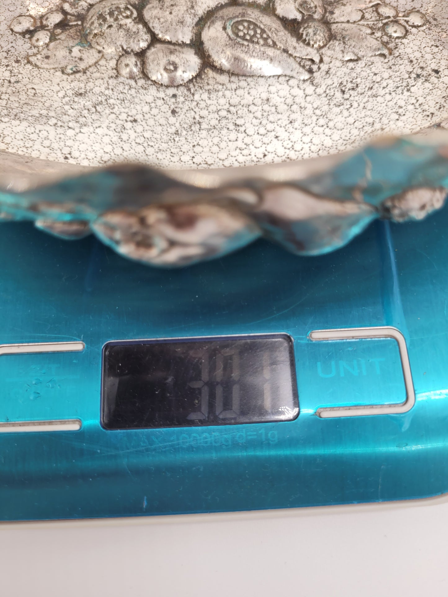 Versilberte Schale Obstschale mit Reliefdekor Obstdekor Dekorativ