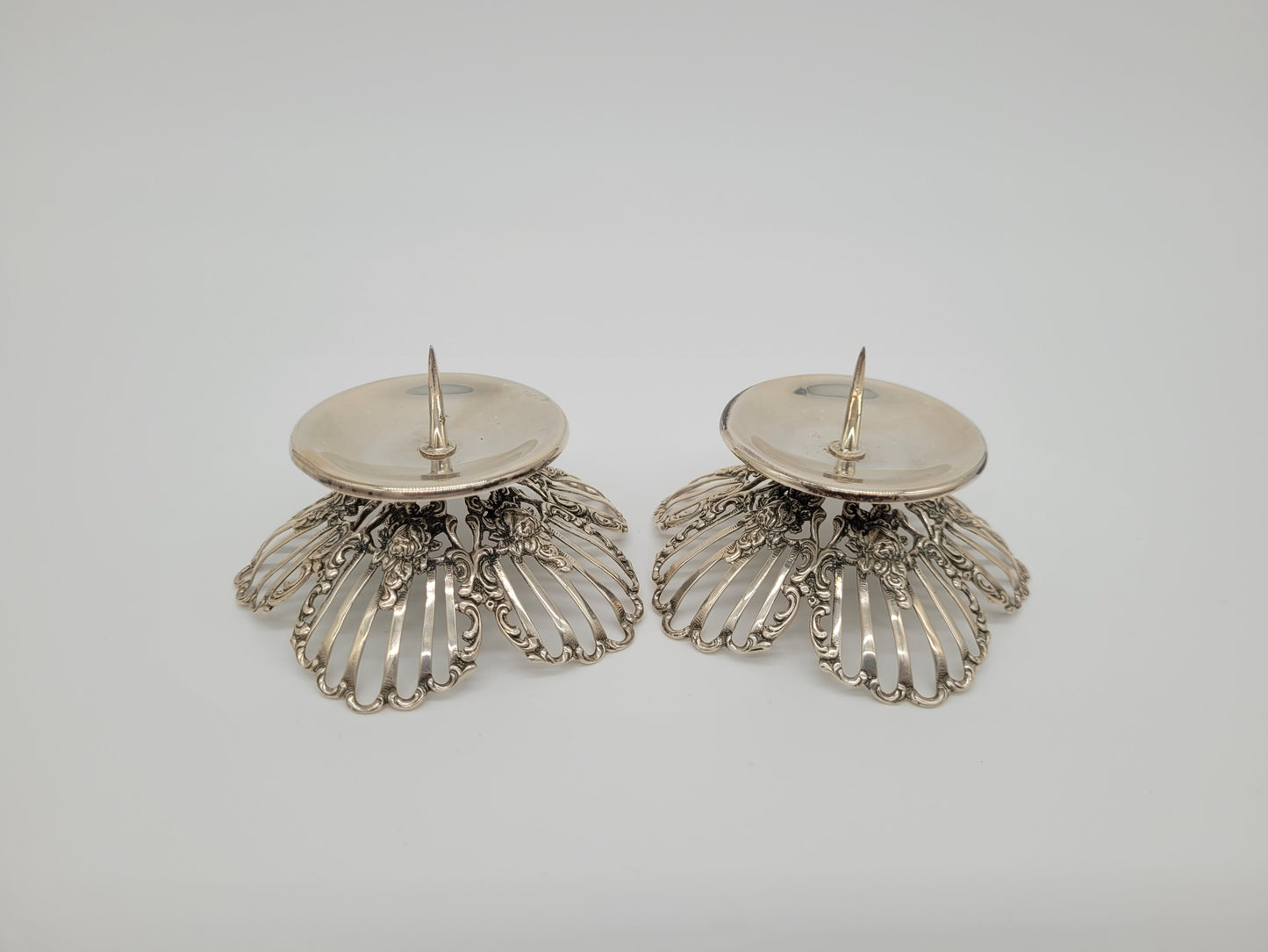 Paar Kerzenständer 835er Silber mit Floralem Design Handarbeit
