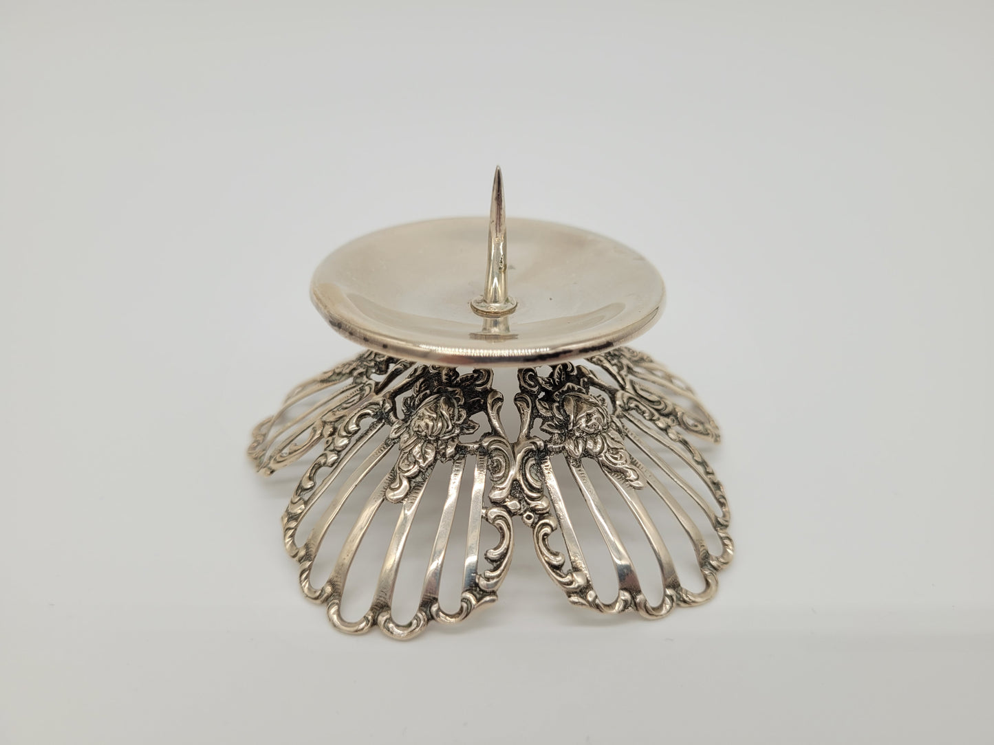 Paar Kerzenständer 835er Silber mit Floralem Design Handarbeit