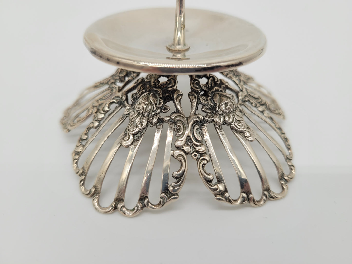 Paar Kerzenständer 835er Silber mit Floralem Design Handarbeit