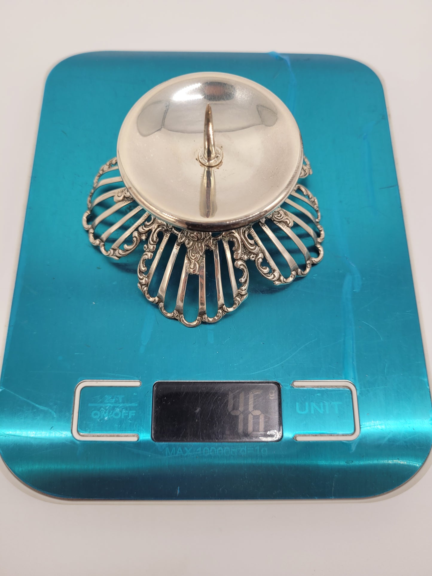 Paar Kerzenständer 835er Silber mit Floralem Design Handarbeit