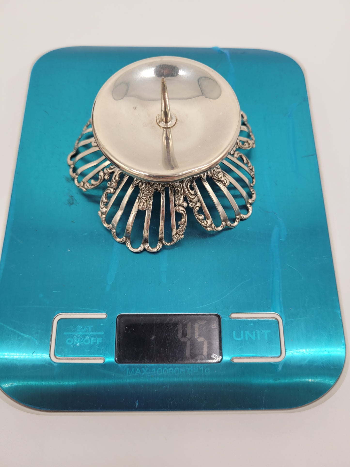 Paar Kerzenständer 835er Silber mit Floralem Design Handarbeit