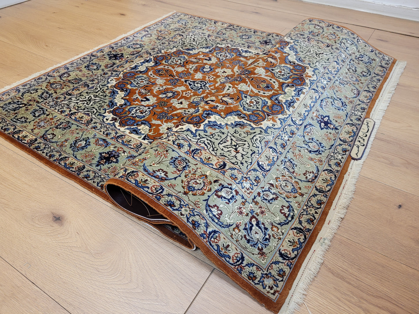 Isfahan Teppich Korkwolle Seide fein handgeknüpft