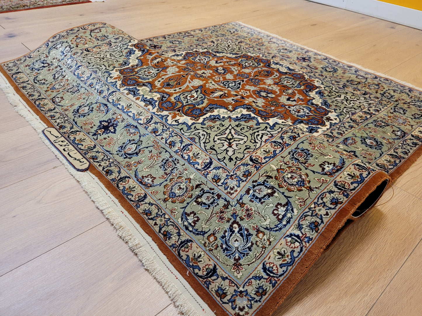 Isfahan Teppich Korkwolle Seide fein handgeknüpft