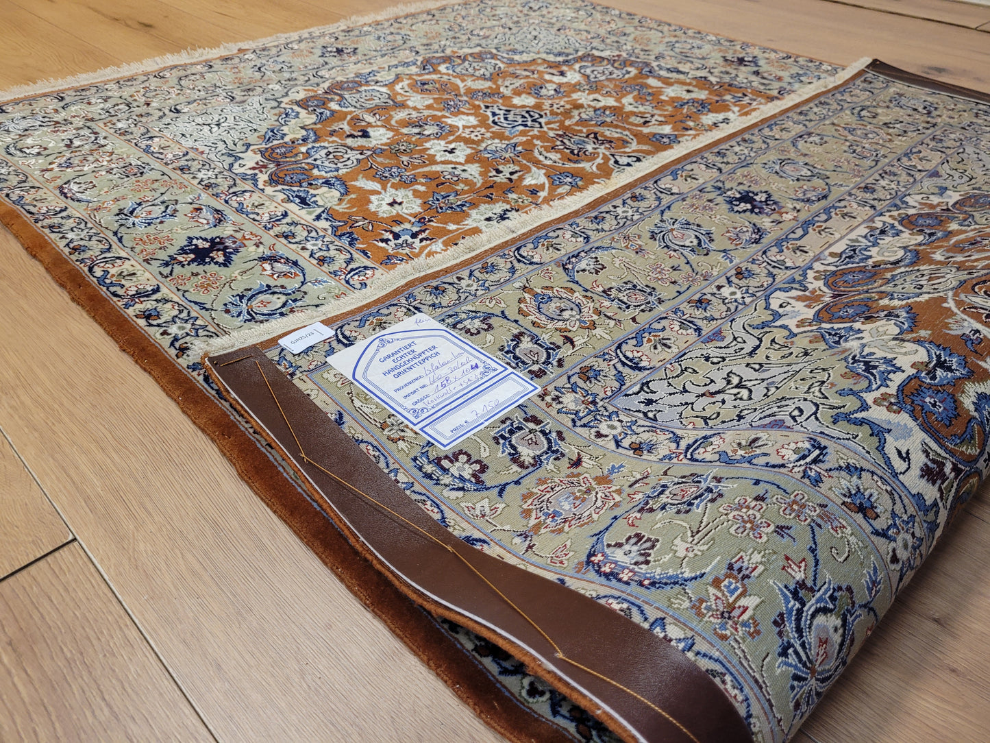 Isfahan Teppich Korkwolle Seide fein handgeknüpft