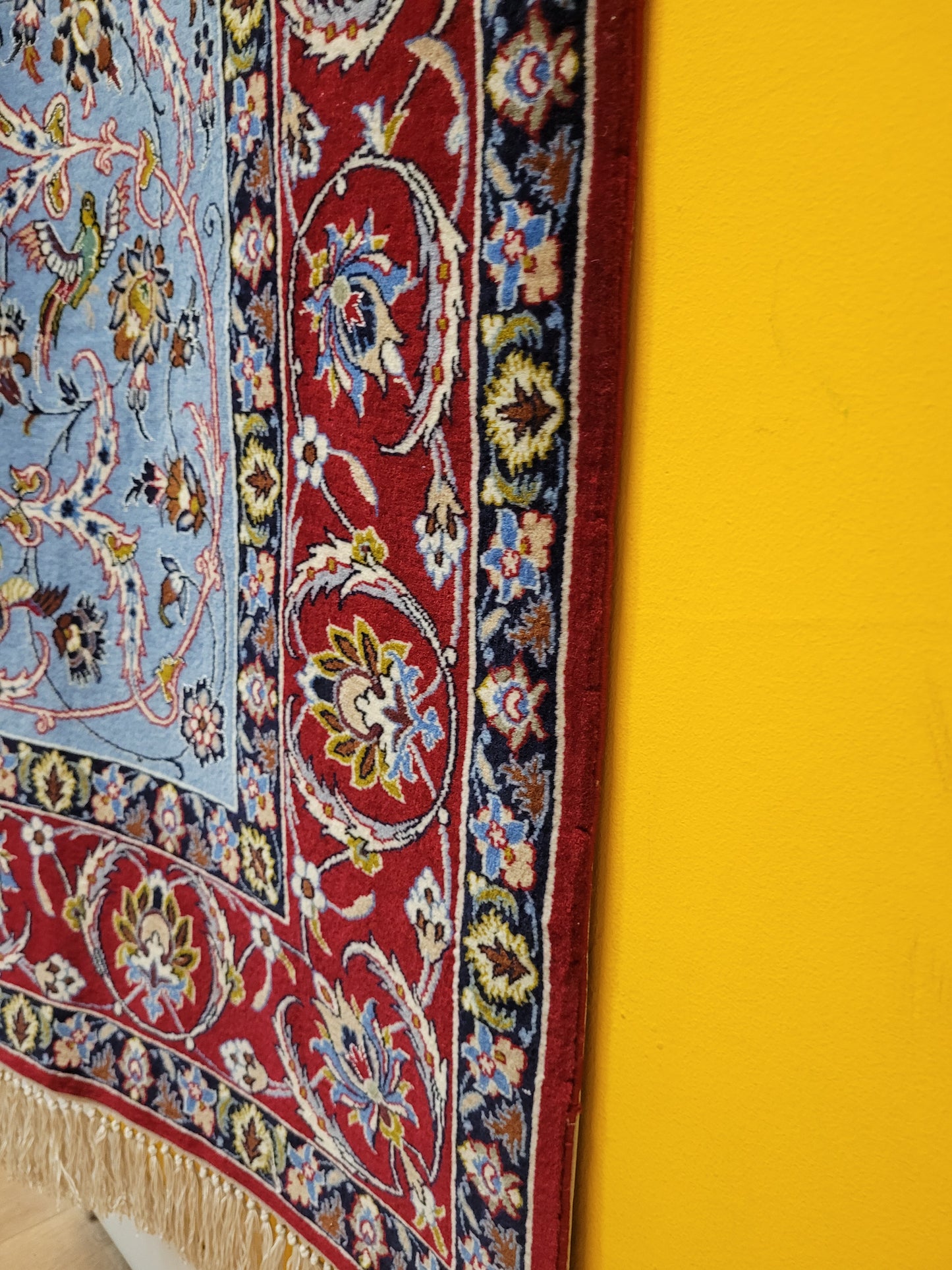 Isfahan Teppich Korkwolle Seide fein handgeknüpft signiert