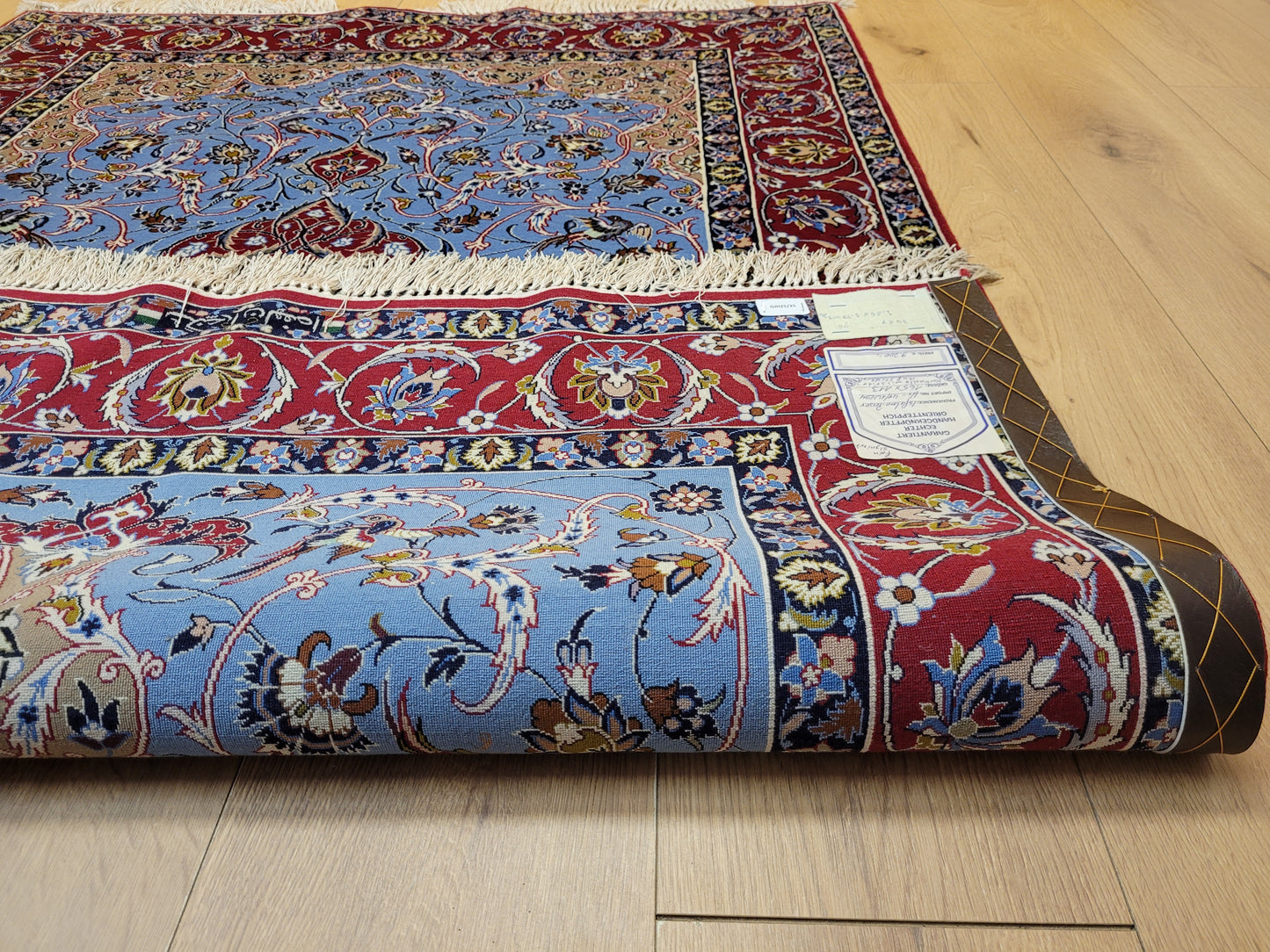 Isfahan Teppich Korkwolle Seide fein handgeknüpft signiert