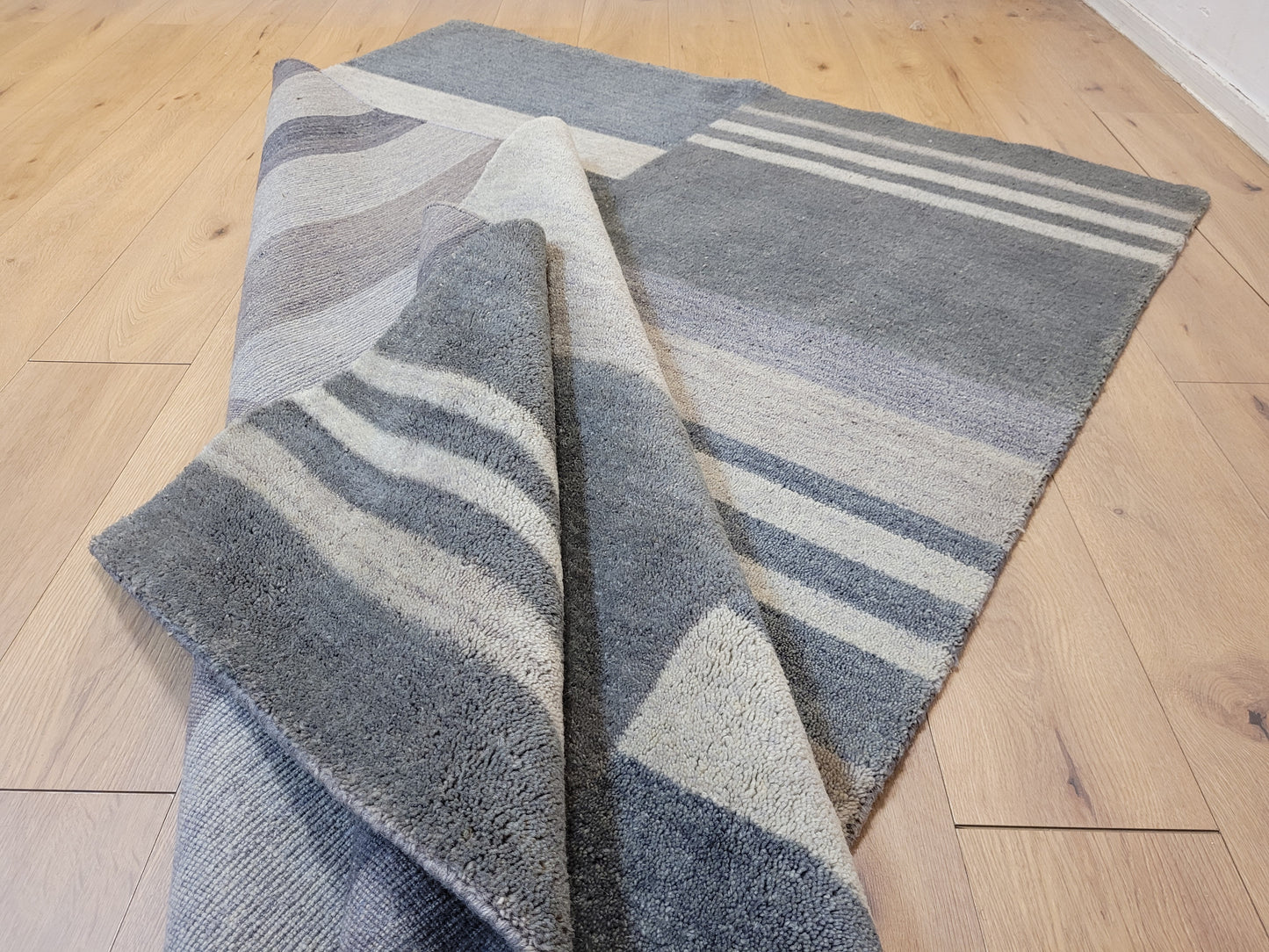 Gabbeh Teppich Schurwolle modernes Streifenmuster handgeknüpft