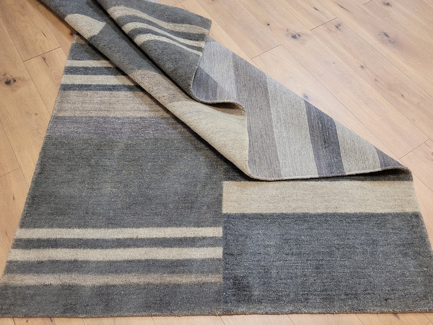 Gabbeh Teppich Schurwolle modernes Streifenmuster handgeknüpft