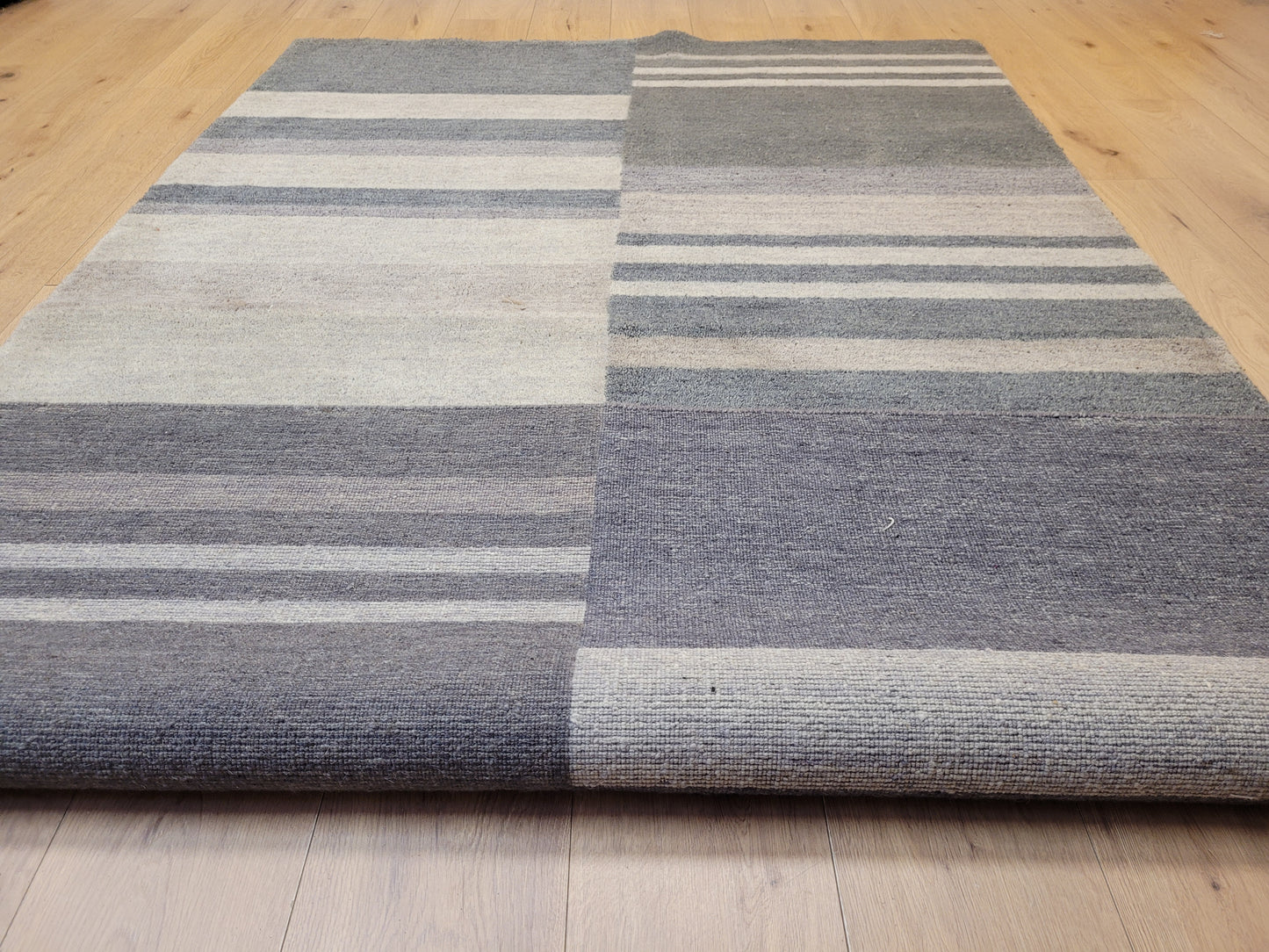 Gabbeh Teppich Schurwolle modernes Streifenmuster handgeknüpft